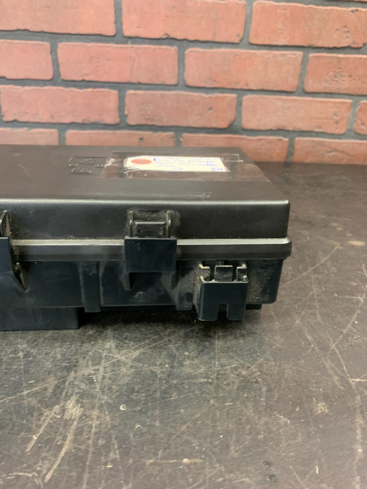 2015 RAM 1500 OEM FUSE BOX INTELLIGENT POWER DISTRIBUTION CENTER 68243263AC