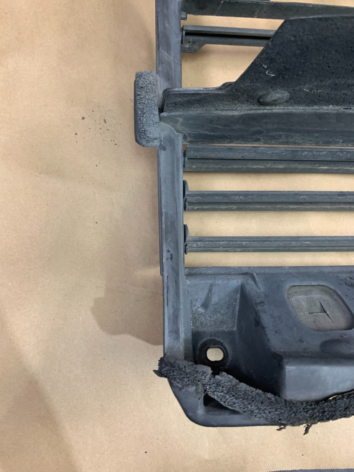 2015-2019 DODGE RAM 1500 5.7 Active Air Shutter Classic Style OEM Missing Slats