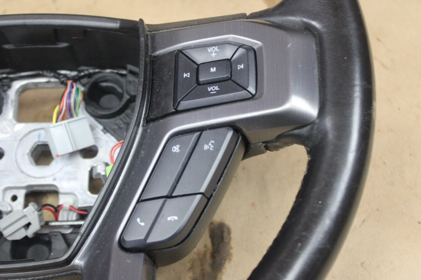 2018-2021 FORD EXPEDITION FRONT STEERING WHEEL W/ ADAPTIVE CRUISE & HEAT *DMG*