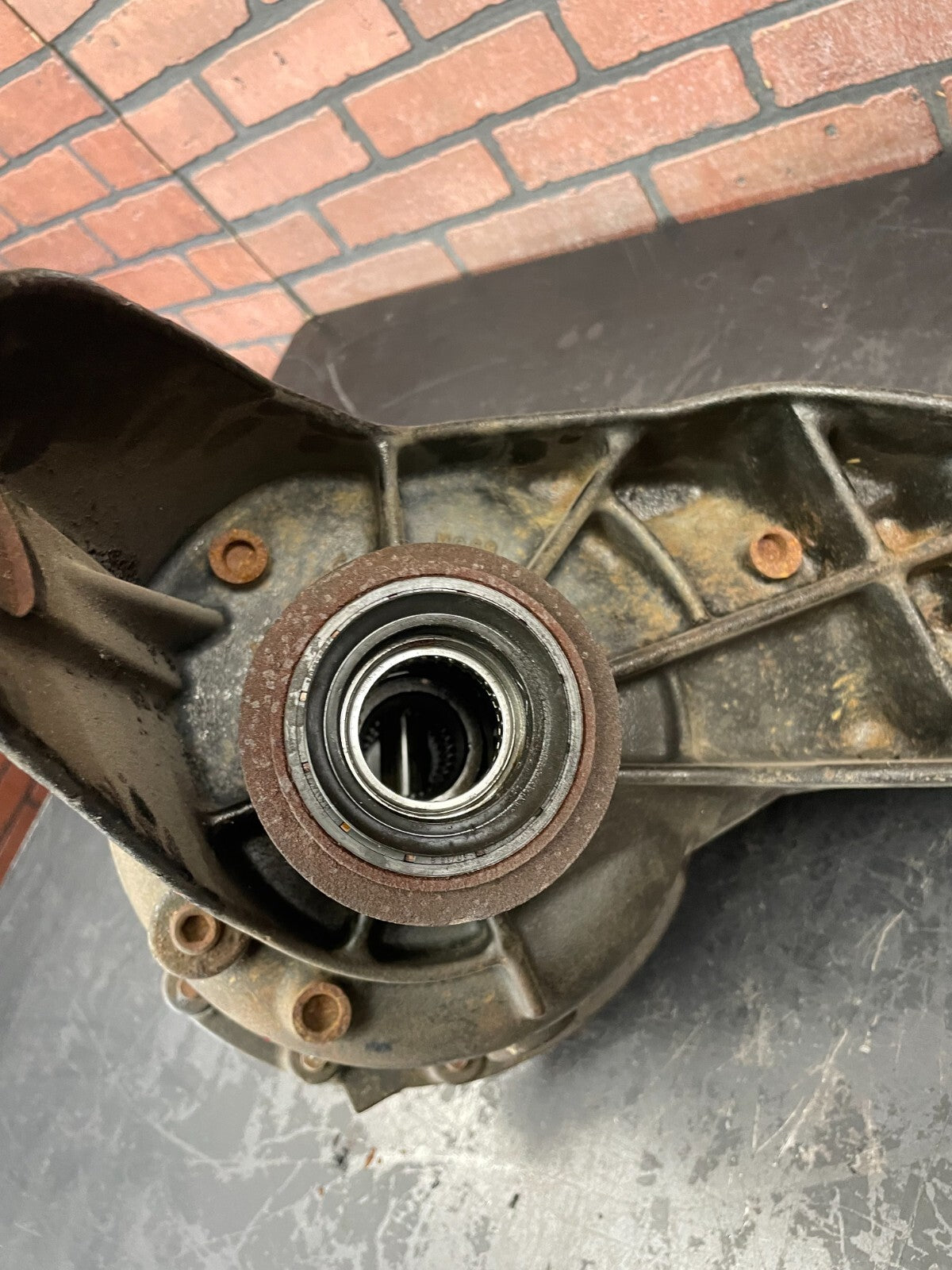 Land Rover LR4 10-13 OEM Rear Differential Carrier Non Locking 5H22-4W063-MB