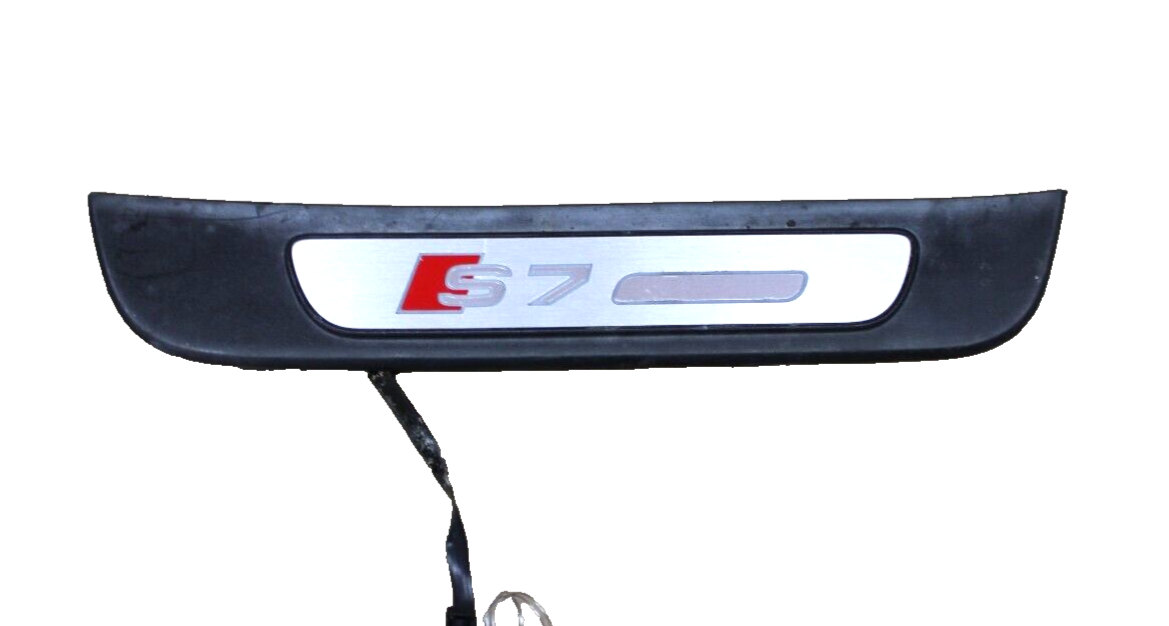 2013-18 Audi S7 Rear Passenger RH Side Scuff Plate Sill Cover OEM 4g8-947-424-d
