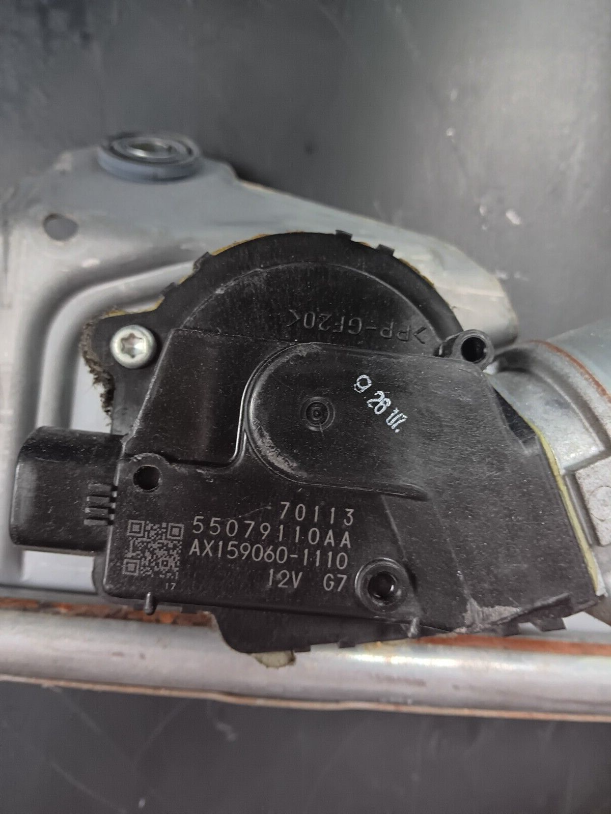 08-10 Jeep Grand Cherokee Front Windshield Wiper Motor and Linkage 55079110aa
