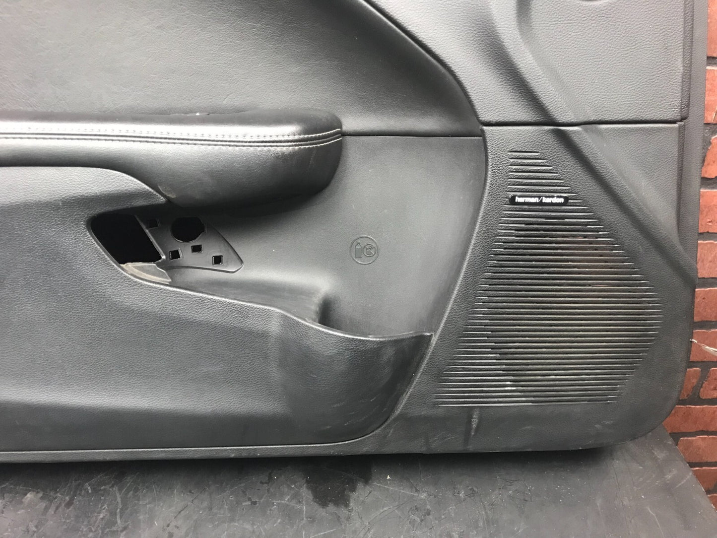 2015-2018 Dodge Challenger SRT Front Driver LH Black Door Panel Trim 5ps373x9ah