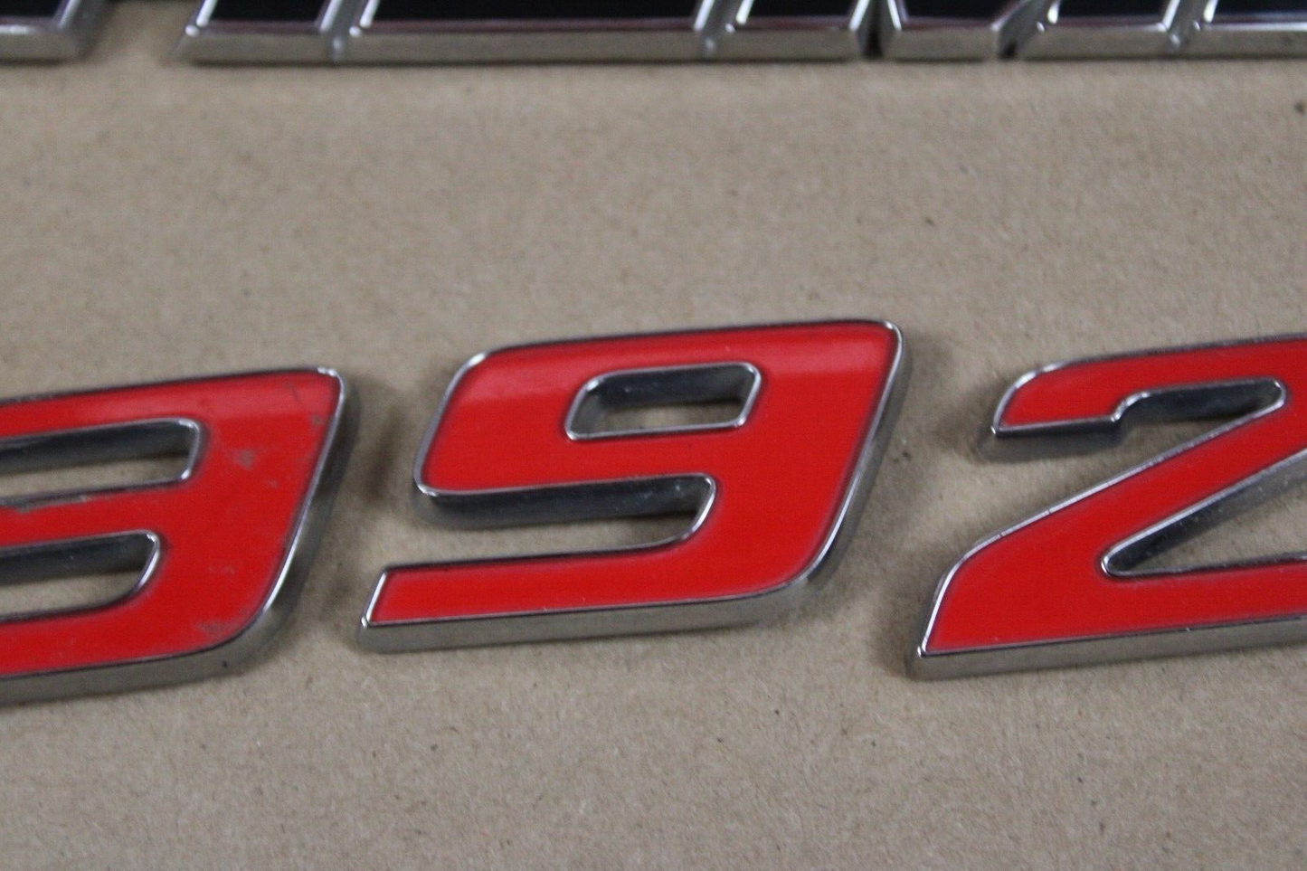 Challenger 2PCS SET SRT 392 HEMI Badges For Side Fender Emblems 3D Raised Decals