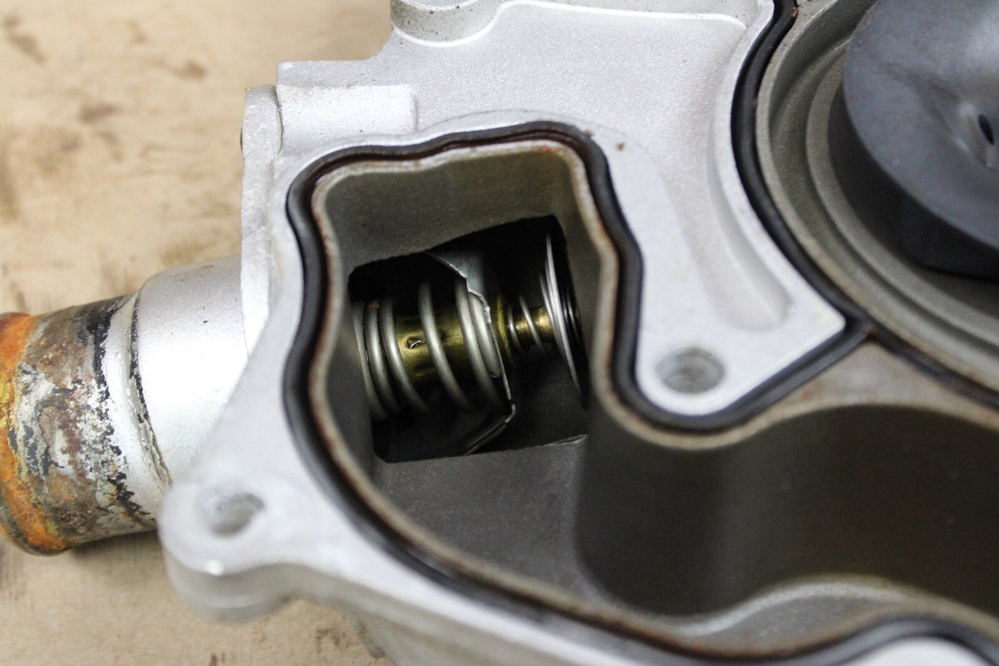 2005-2010 Dodge Chrysler SRT8 6.1L 5.7L HEMI Engine Water Coolant Pump Assembly