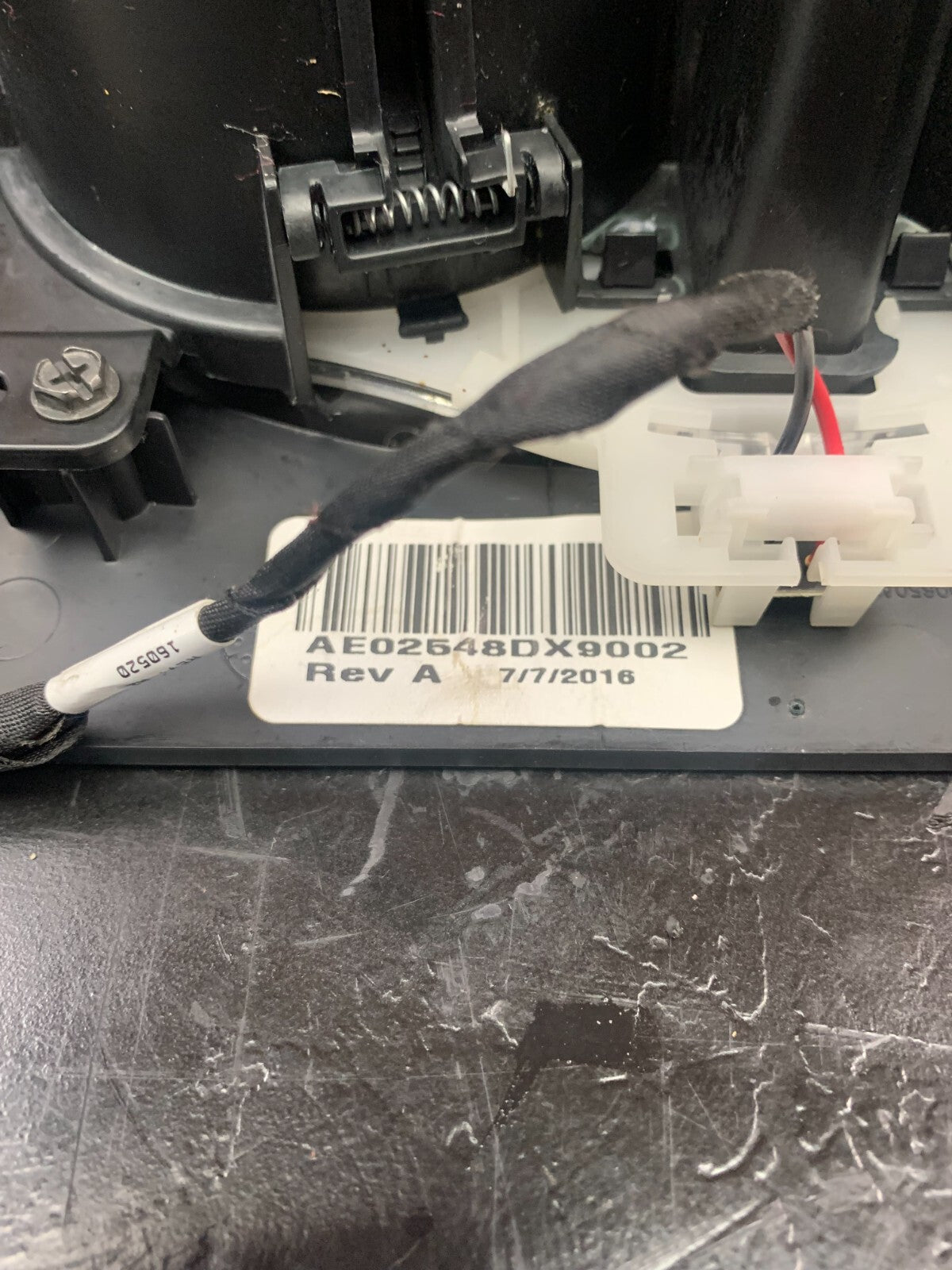 2015-2023 CHALLENGER/CHARGER/300 DUAL CUP HOLDER BLACK OEM GOOD CONDITION.