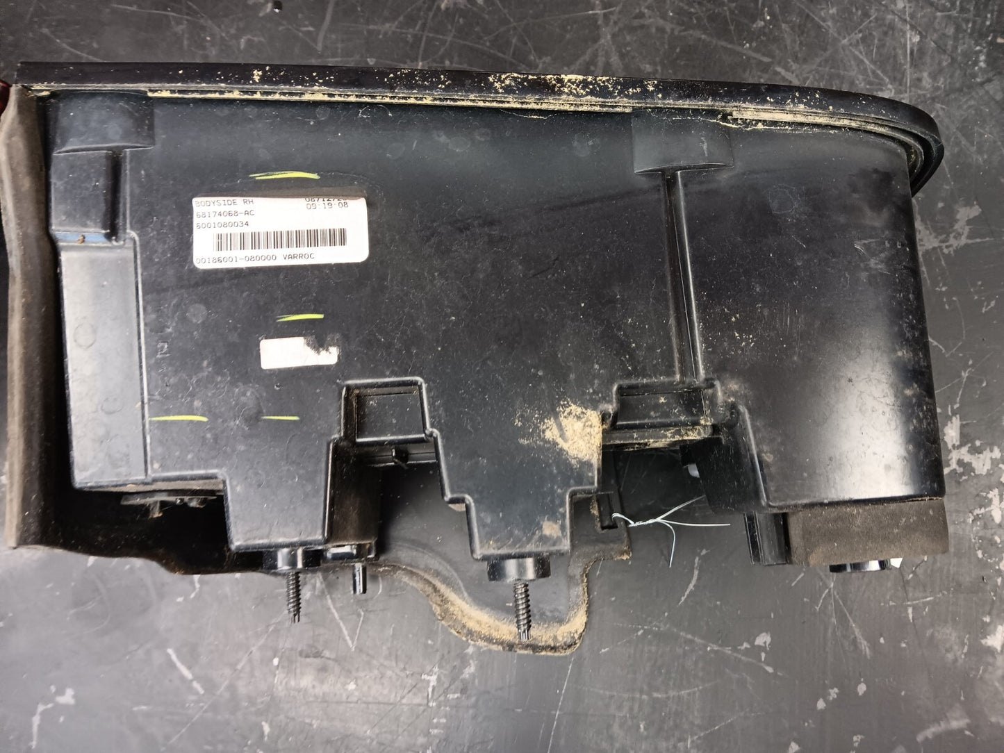 2015-2023 Dodge Challenger Rear Passenger RH Side Tail Light Lamp 68174068ac