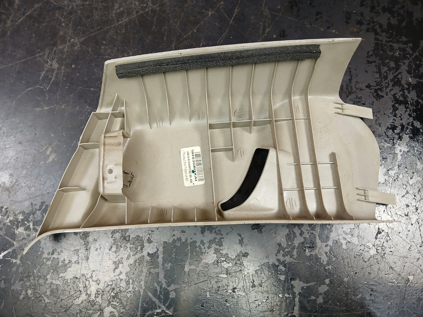 2005-2010 Jeep Grand Cherokee Driver LH Side C Pillar Molding 5hs35bdxai