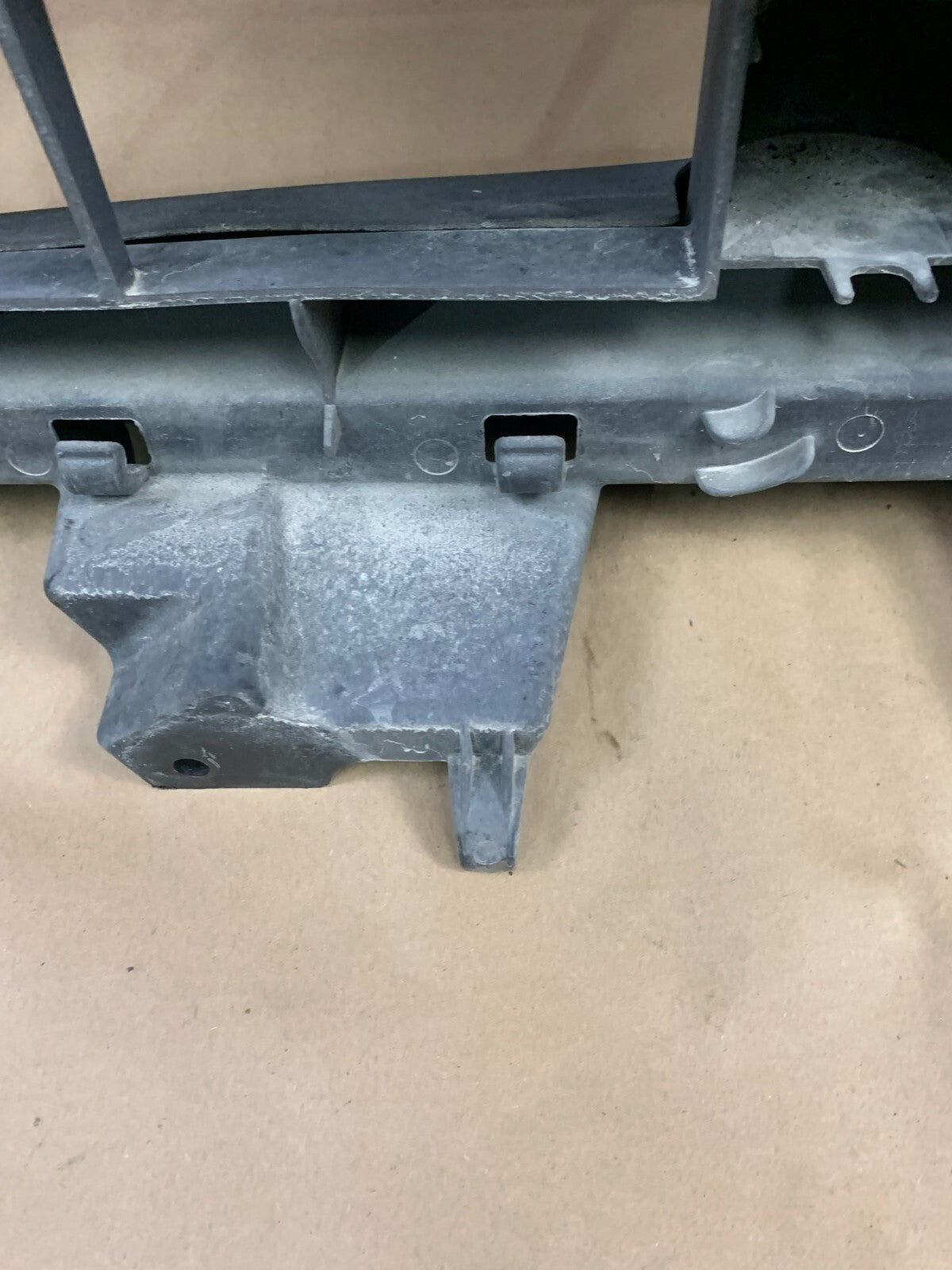 2015-2019 DODGE RAM 1500 5.7 Active Air Shutter Classic Style OEM Missing Slats