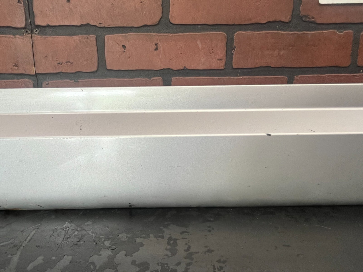 2005-2010 Jeep Grand Cherokee SRT Passenger RH Rocker Panel Side Skirt 5166228AB