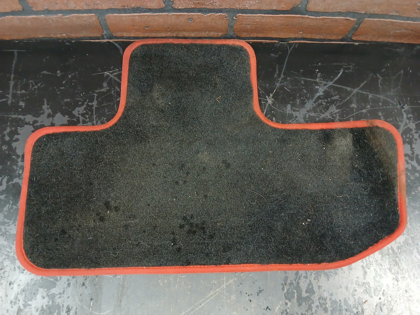 2015-2022 Dodge Challenger Rear Passenger RH Side Floor Mat Red & Black