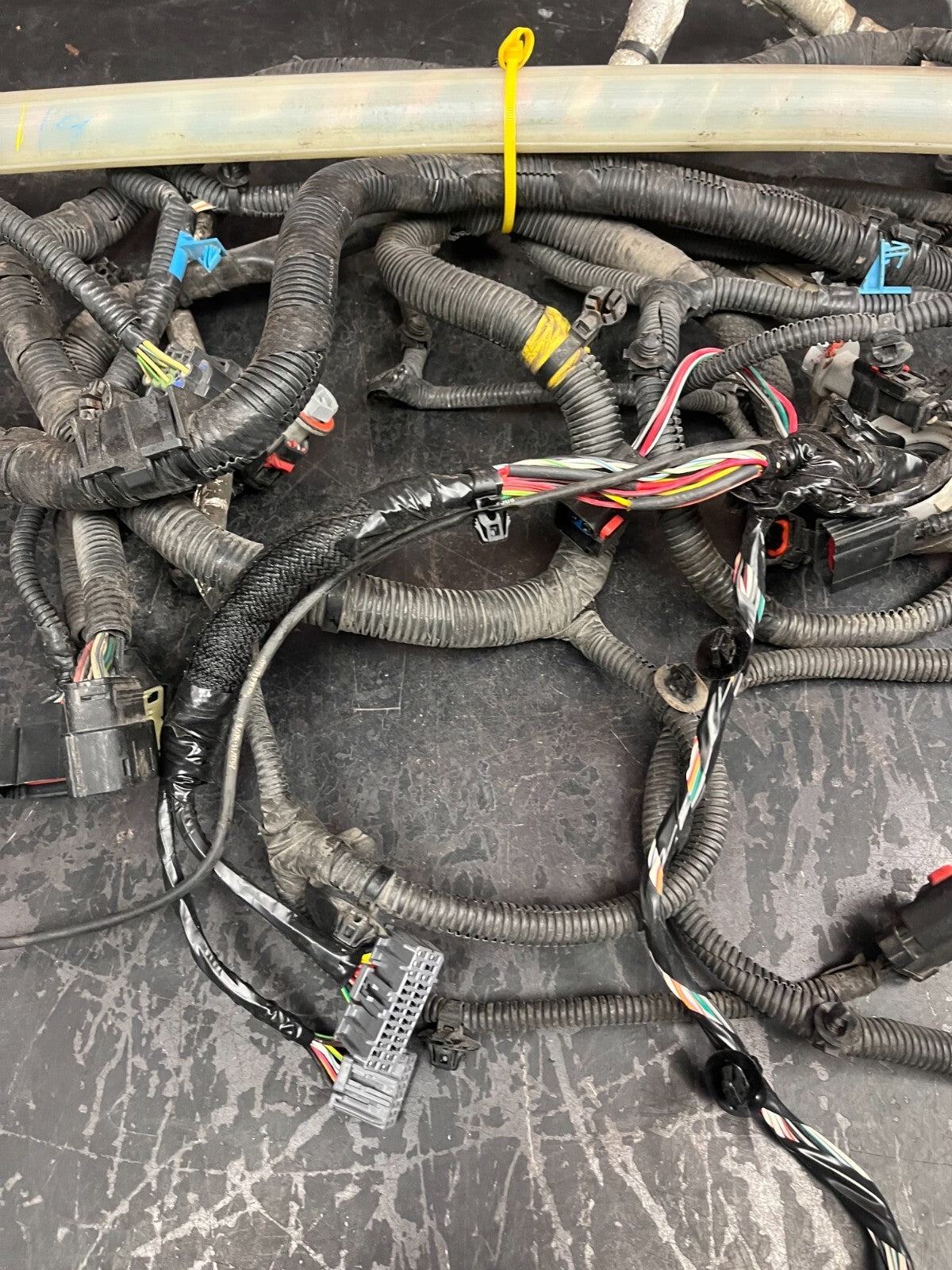 08-10 Jeep Srt-8 Exterior Underbody Harness OEM
