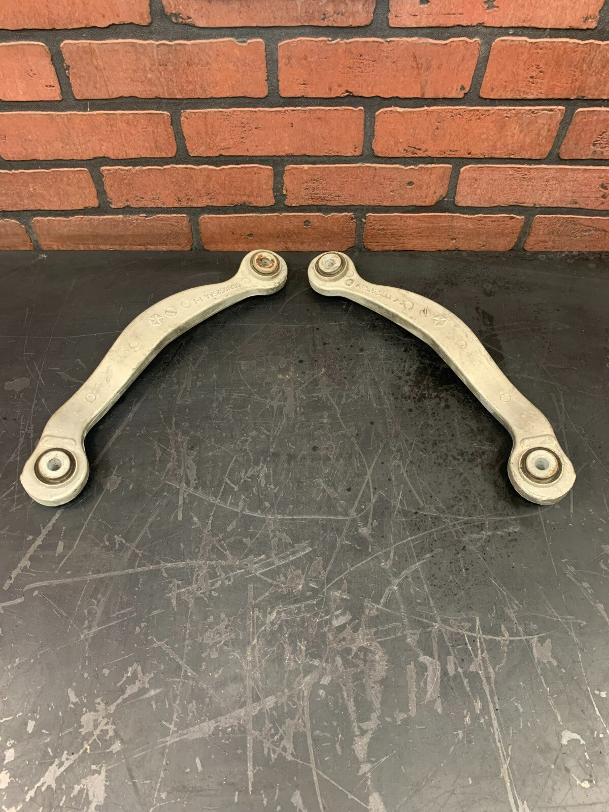 SET 2012-2022 DODGE CHARGER RWD REAR REAR SET UPPER CONTROL ARM 68210524AA OEM