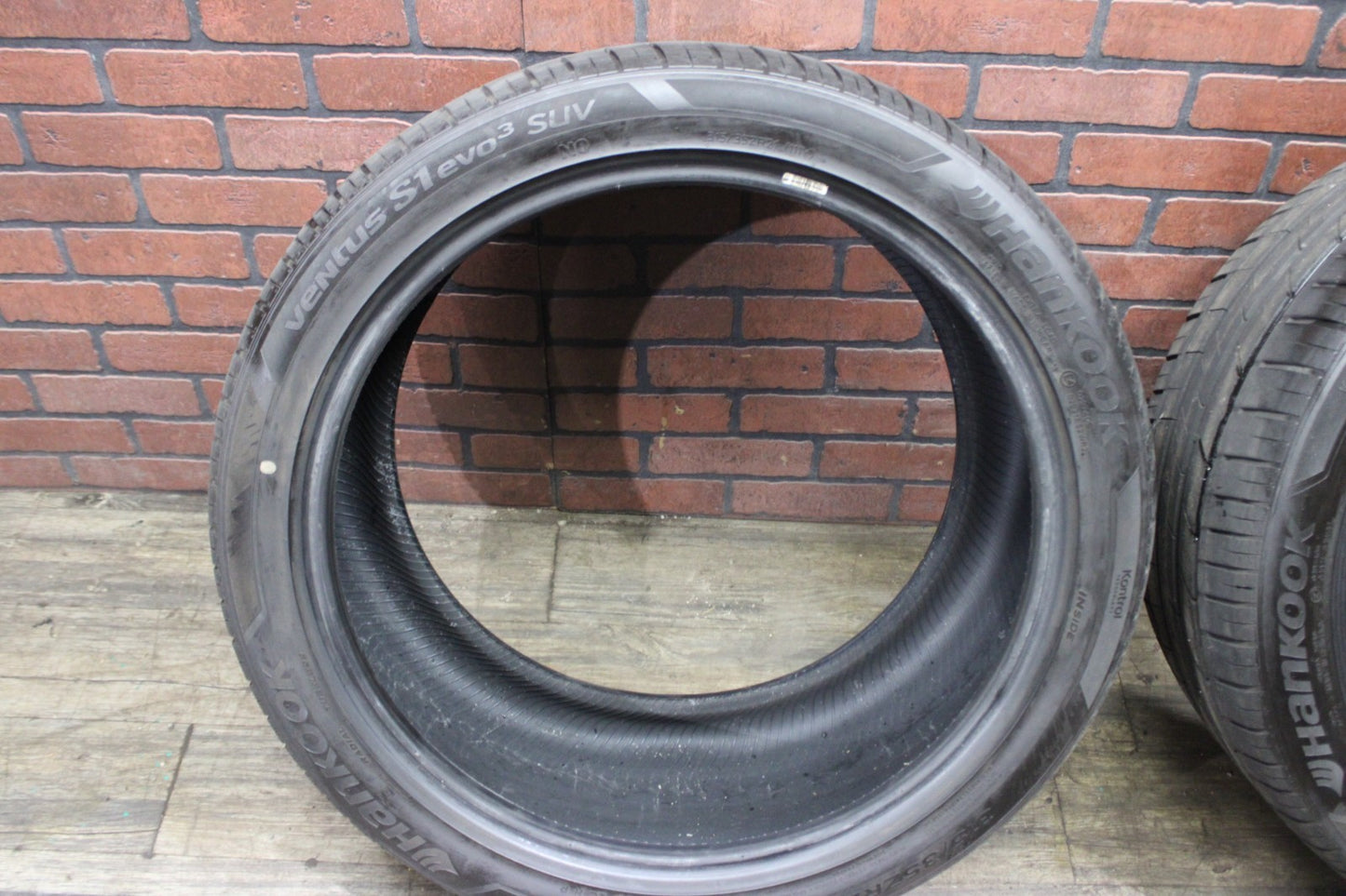 Hankook Ventus S1 evo3 SUV Used Tire 315/35ZR21 22' 5/32nds