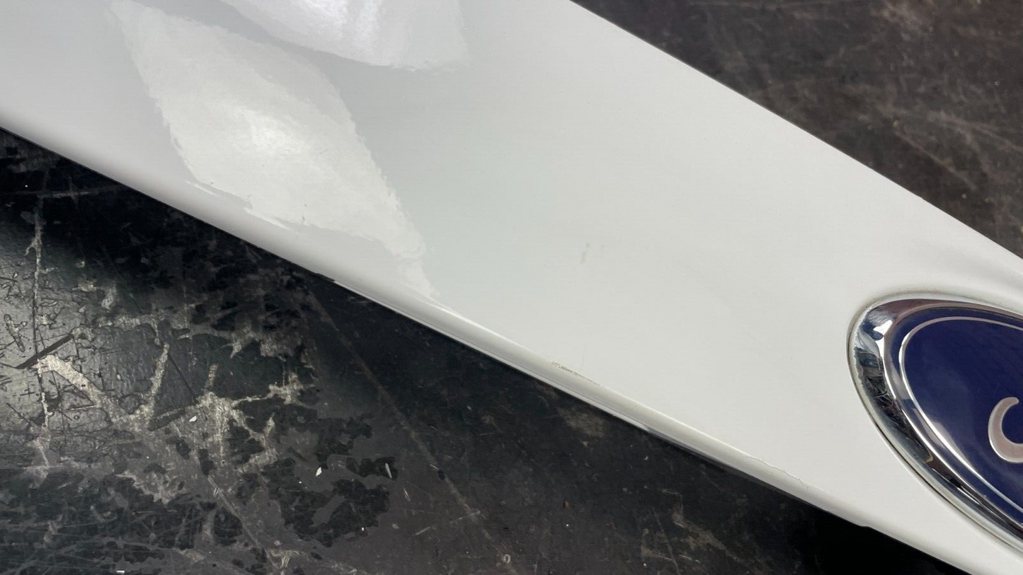 2013-2016 FORD ESCAPE TRUNK LID TAILGATE TRIM PANEL MOLDING W CAMERA WHITE