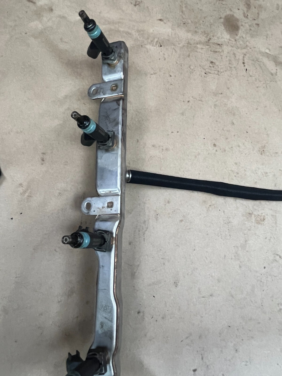 2011-2024 Dodge Jeep Chrysler SRT 6.4L 392 Scat Engine Fuel Rail W/ Injectors
