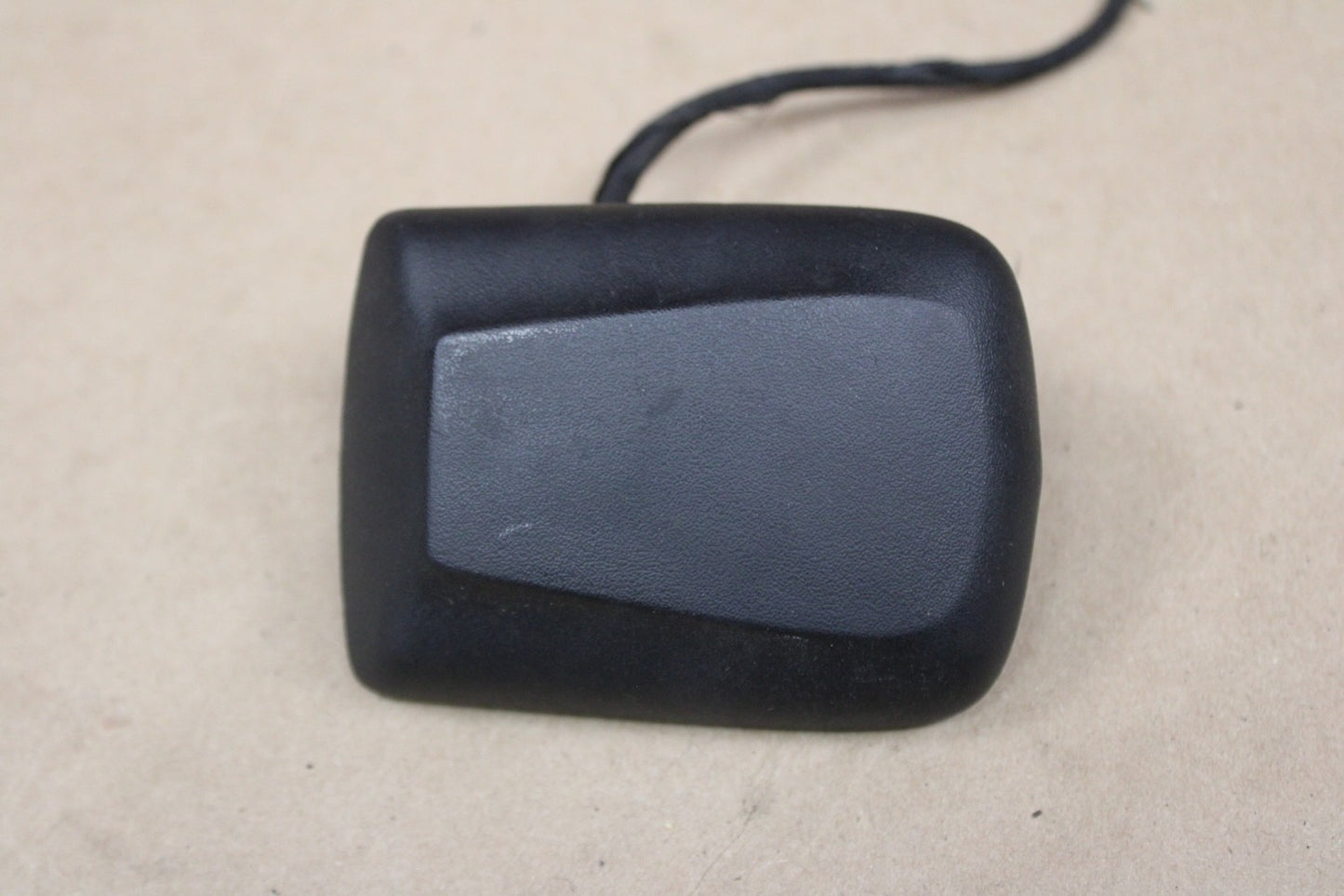 2011-2014 Dodge Challenger SRT8 Roof Antenna Satellite Module OEM 05064908AA
