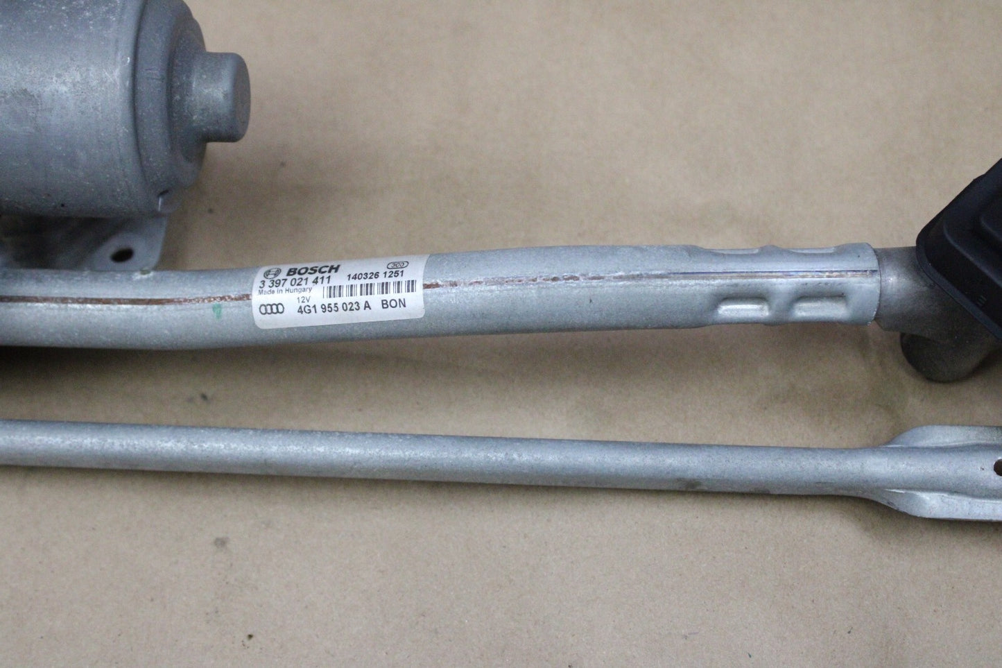 2012-2018 AUDI S7 WINDSHIELD WIPER TRANSMISSION LINKAGE & MOTOR OEM 4G1 955 119