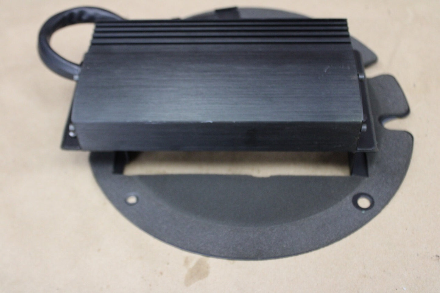 2006-2011 Challenger Charger 300 Magnum Stereo Audio Amp Amplifier