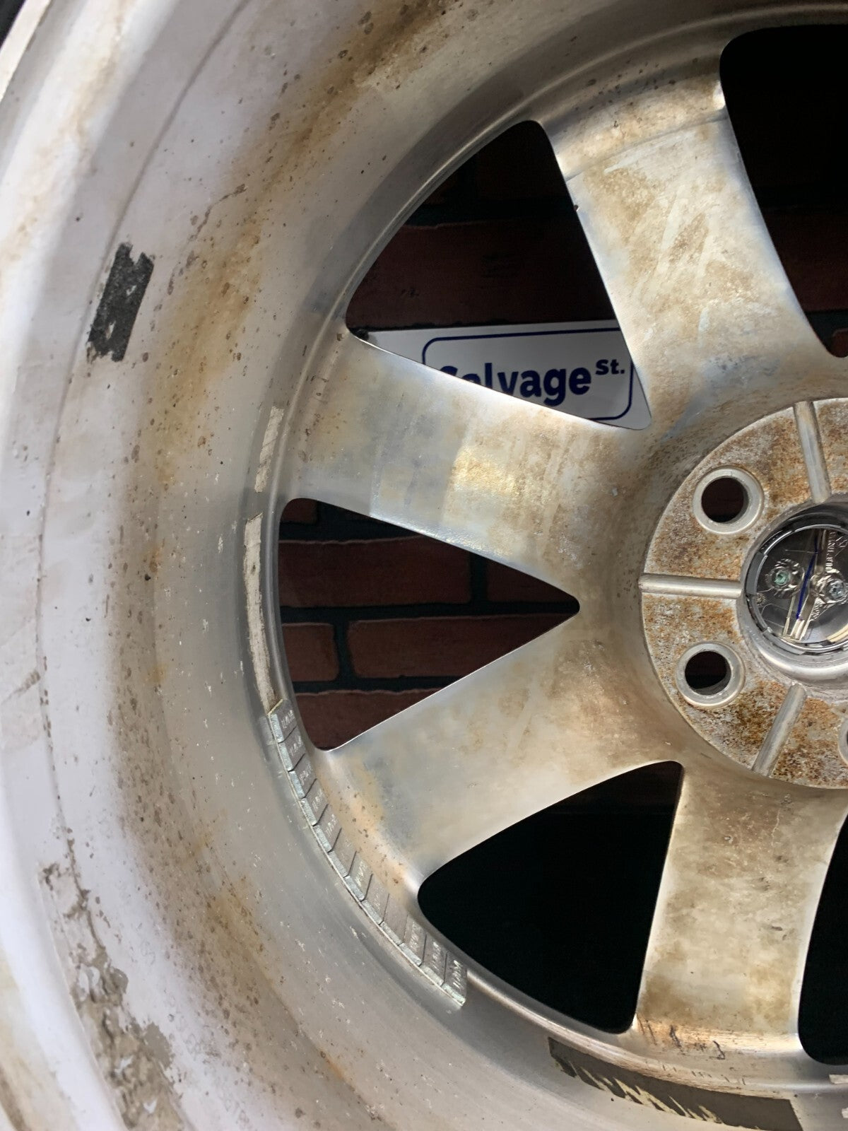2005-2023 CHRYSLER 300 SRT8 WHEEL 7 SPOKE SILVER OEM USED, NO CURB RASH!