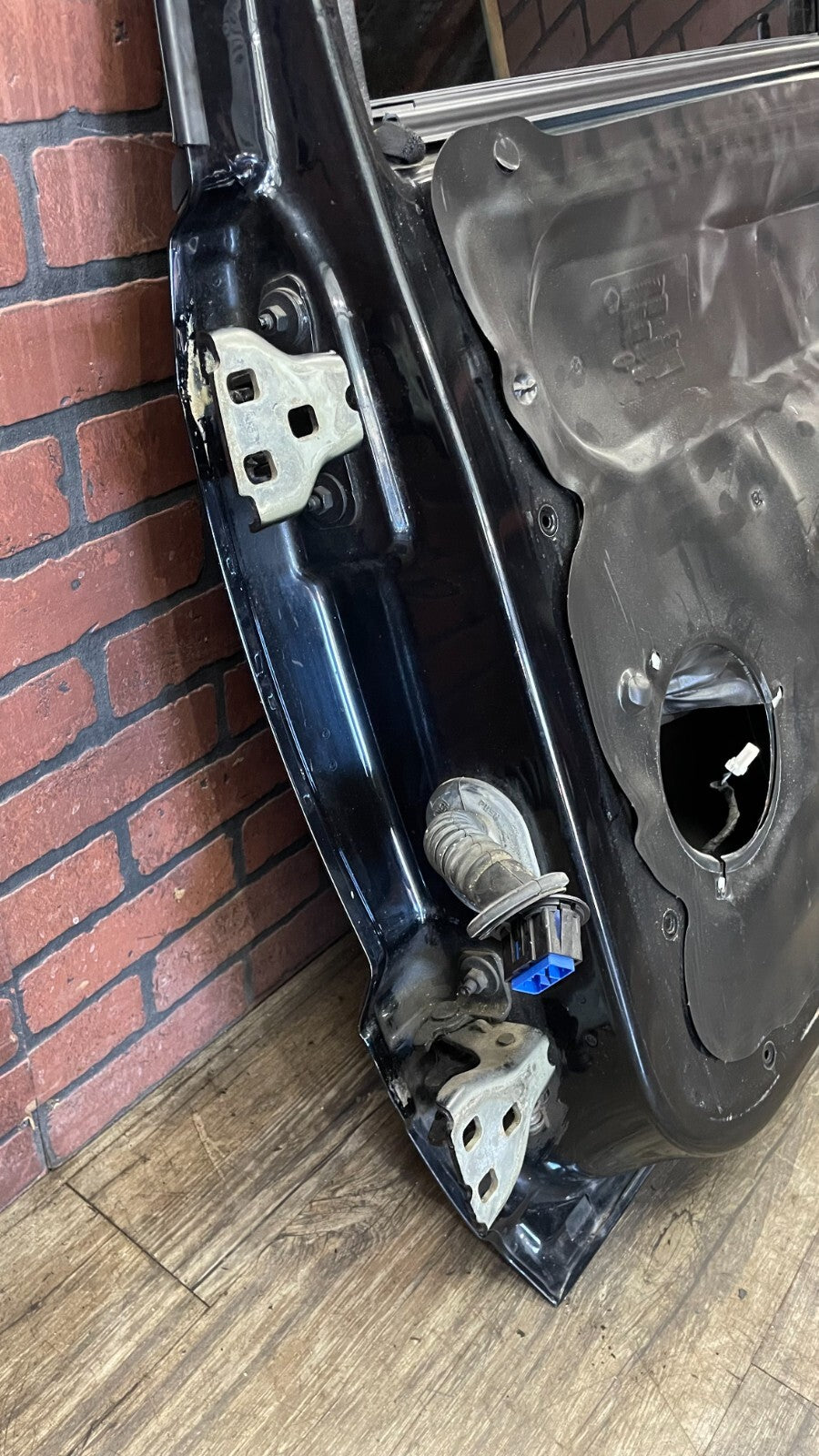 2005-2010 Jeep Grand Cherokee SRT8 OEM RH Right Passenger Rear Door Assembly PXR