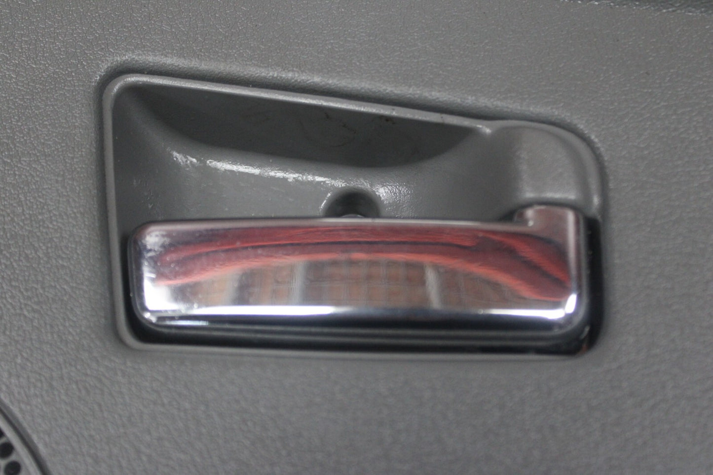 2005-2007 JEEP GRAND CHEROKEE REAR PASSENGER RH DOOR TRIM PANEL 5HR381D5AL