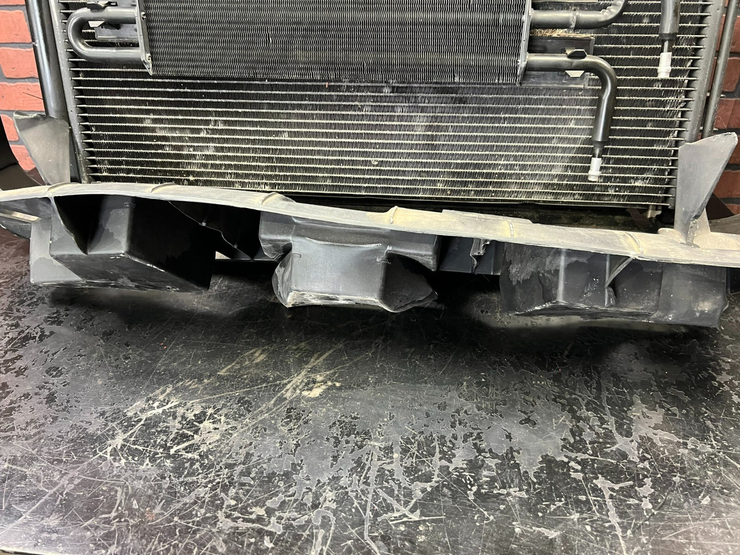 JEEP GRAND CHEROKEE SRT 6.4L 11-13 OEM RADIATOR CONDENSER FRAME FRONT CLIP OEM