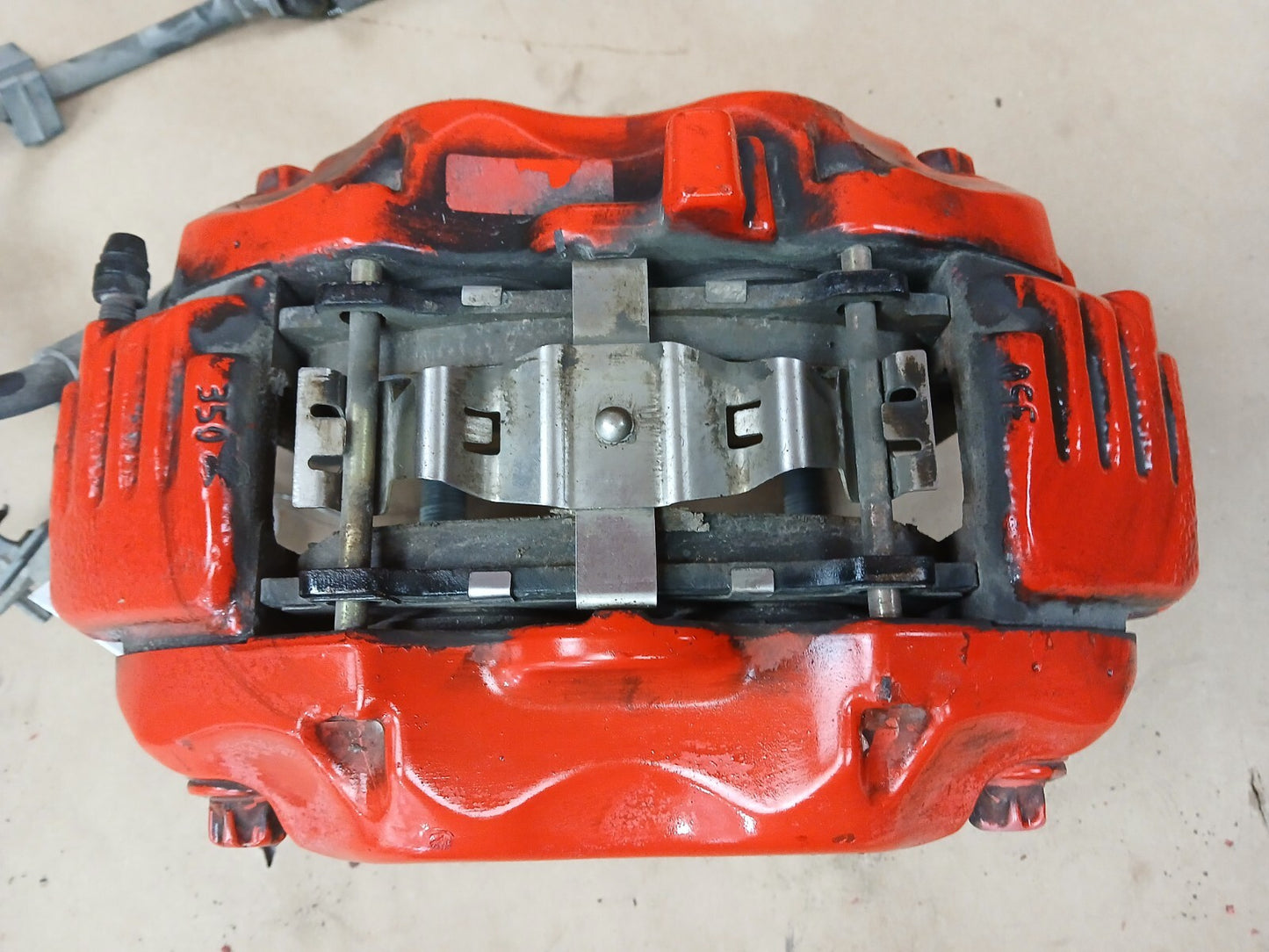 DODGE CHARGER FRONT RIGHT PASSENGER SIDE BREMBO BRAKE CALIPER OEM 2011 - 2014