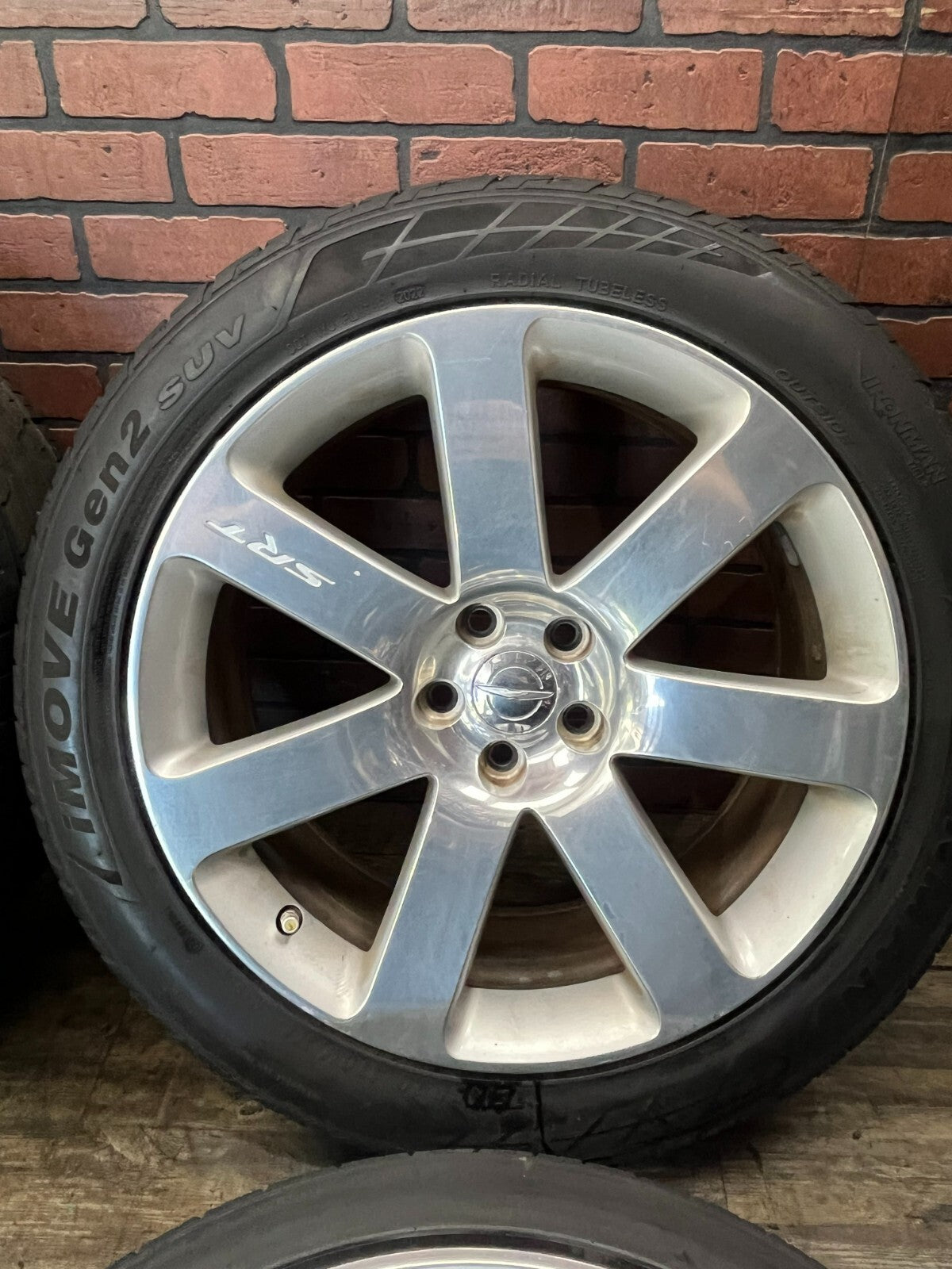 CHRYSLER 300 SRT8 6.4L 11-23 OEM 20 X 9 245/40 R20 20" ALLOY WHEEL RIM TIRE SET