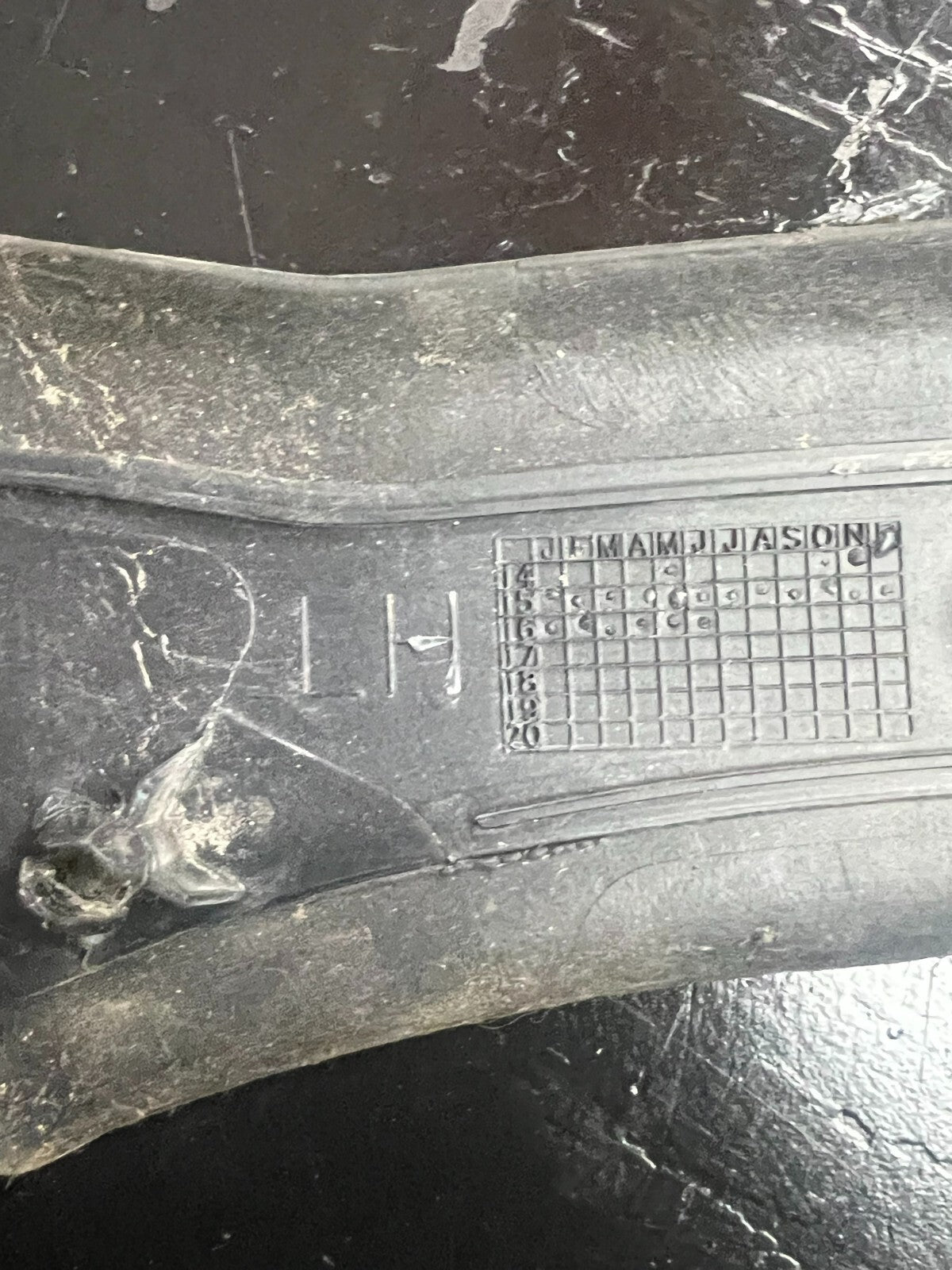 Genuine Mopar Panel Left Side Tail light Rubber Seal 68216131AB