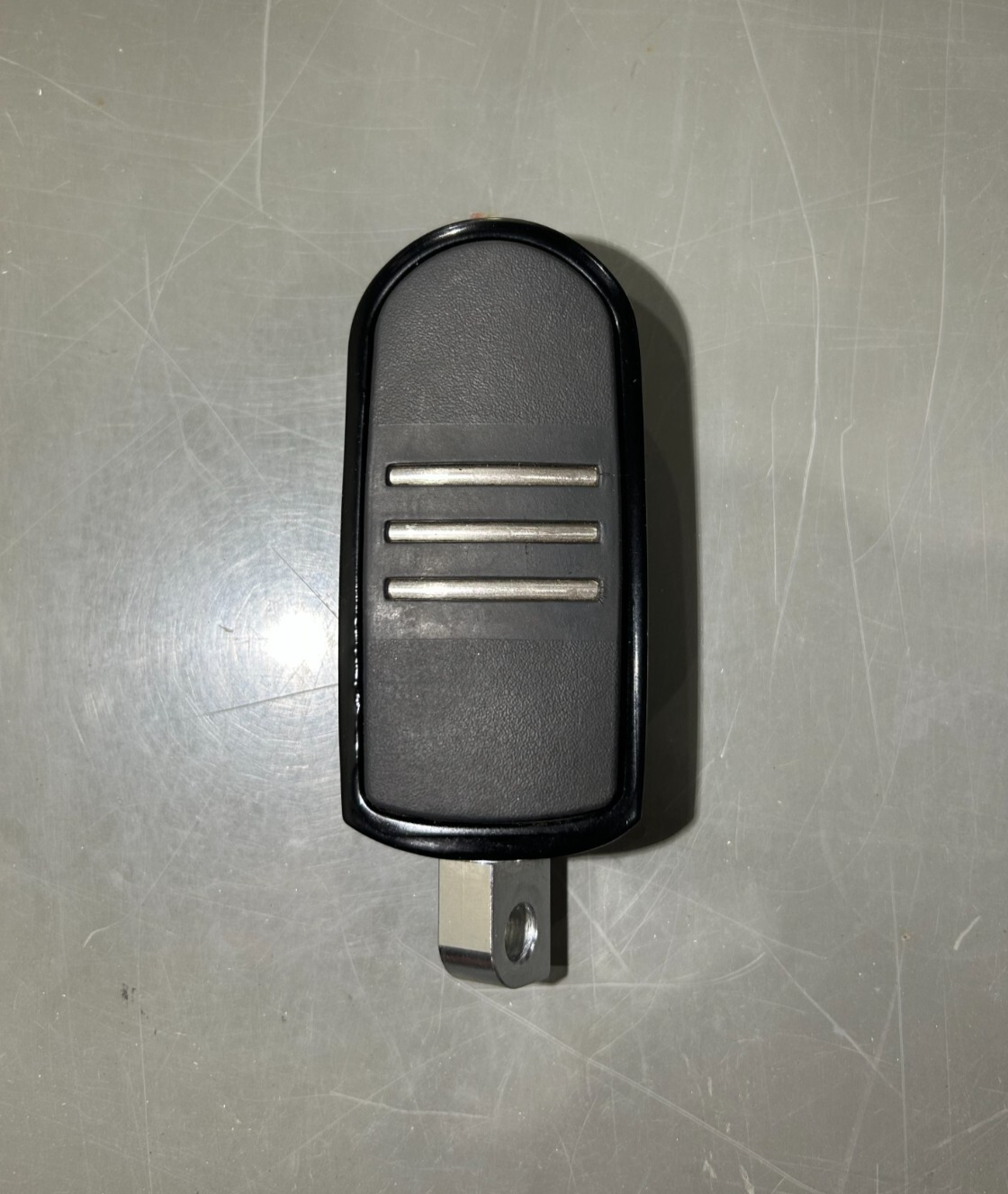 Harley Davidson OEM Streamliner Footpegs 50501800