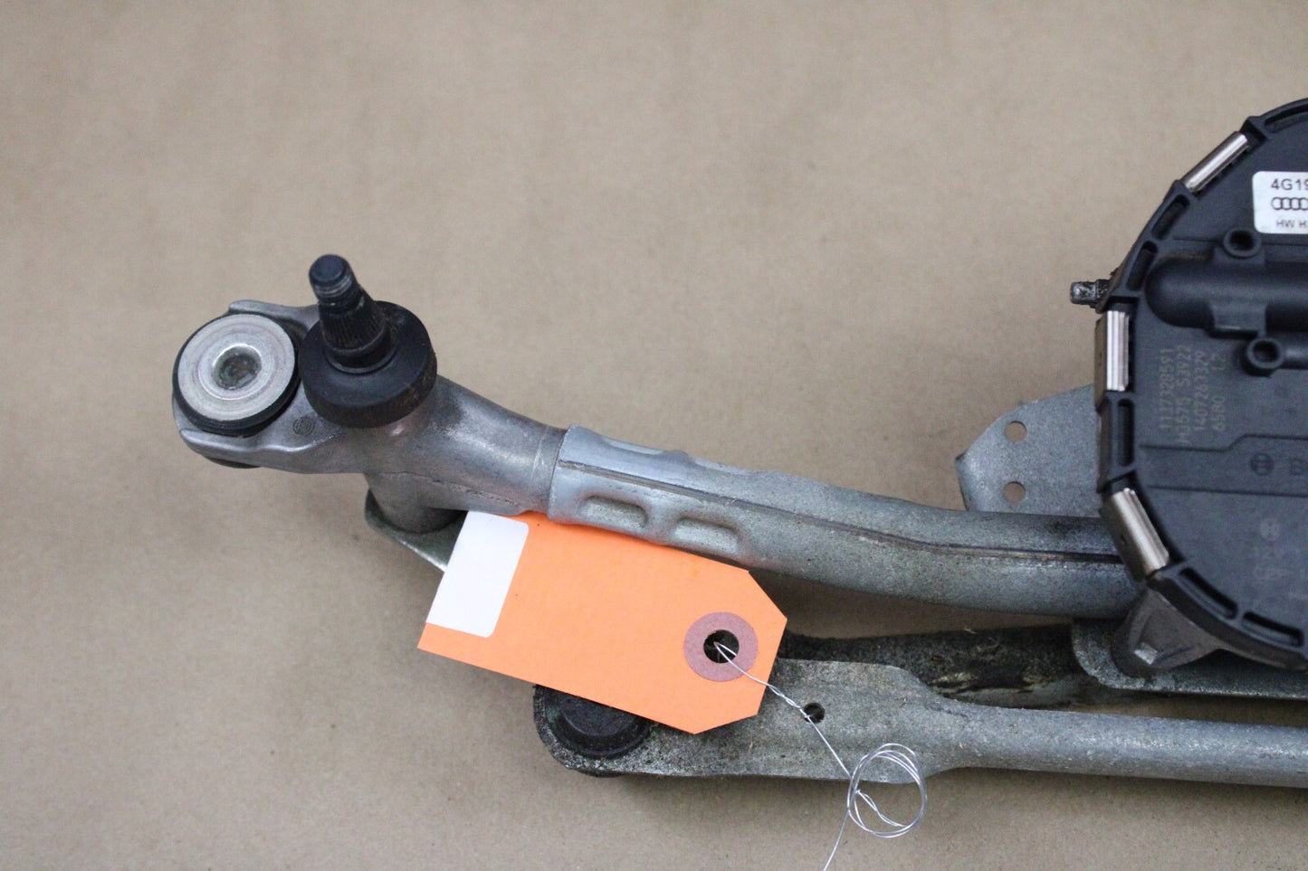 2012-2018 AUDI S7 WINDSHIELD WIPER TRANSMISSION LINKAGE & MOTOR OEM 4G1 955 119
