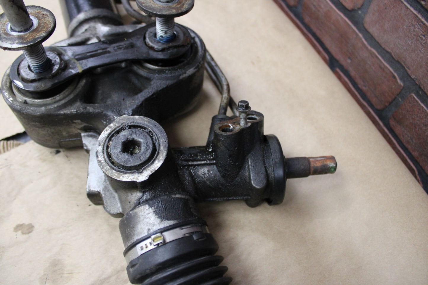 2007-2014 Cadillac Escalade Power Steering Gear Rack and Pinon OEM 25972370 151k