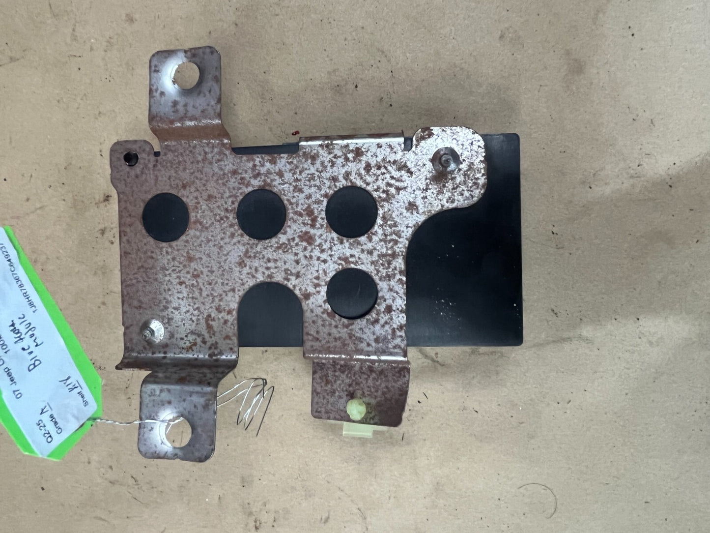 2007 Jeep Grand Cherokee UConnect Telematics Bluetooth Module 05064170AG