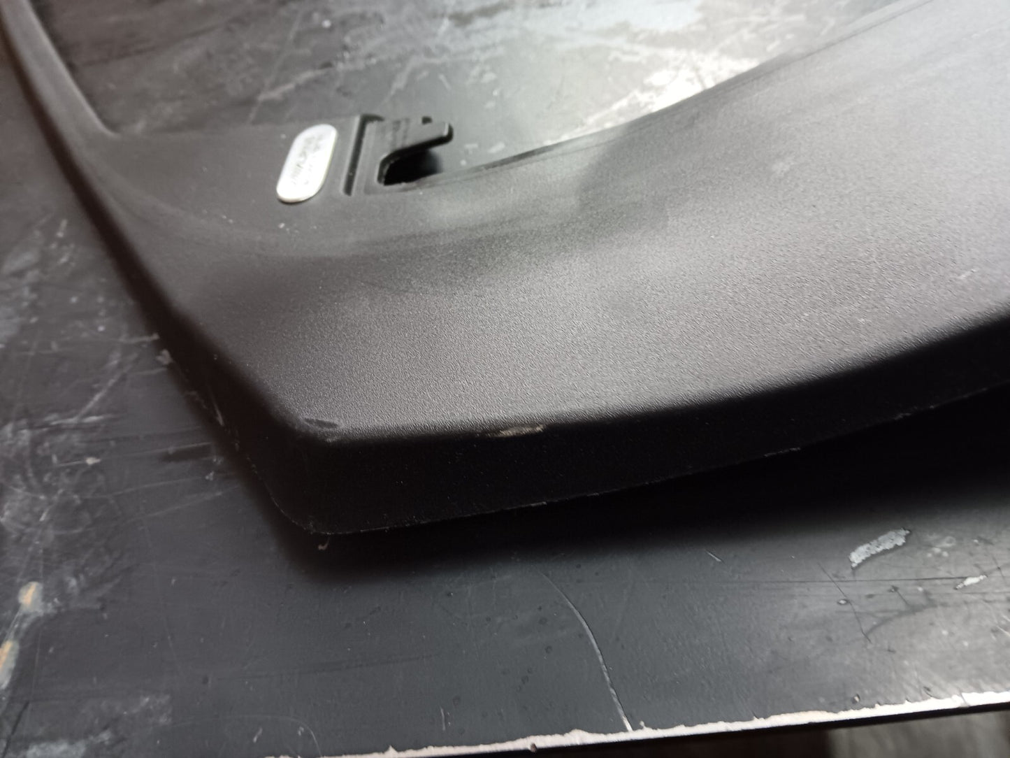11-23 Dodge Charger Front Passenger RH Side Door Window Molding Trim 55315140ad