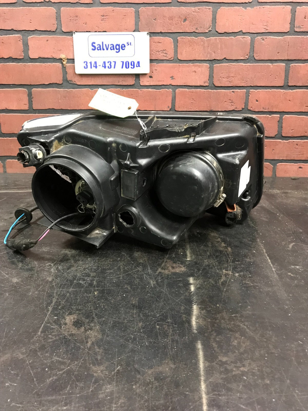 2011 2012 2013 Jeep Grand Cherokee SRT Left Driver Headlight XENON 080200073