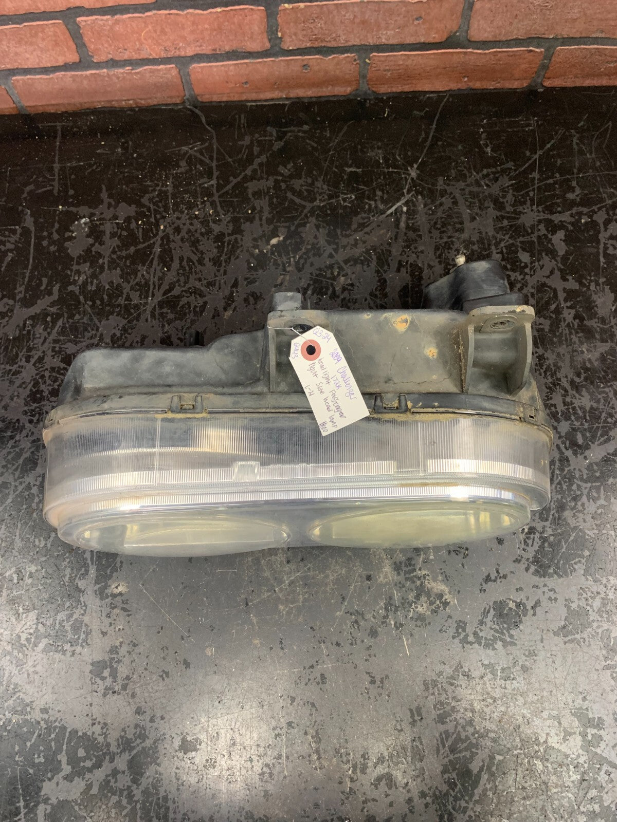 2008-2014 Dodge Challenger Headlight Passenger Right Side Head Lamp 00039293