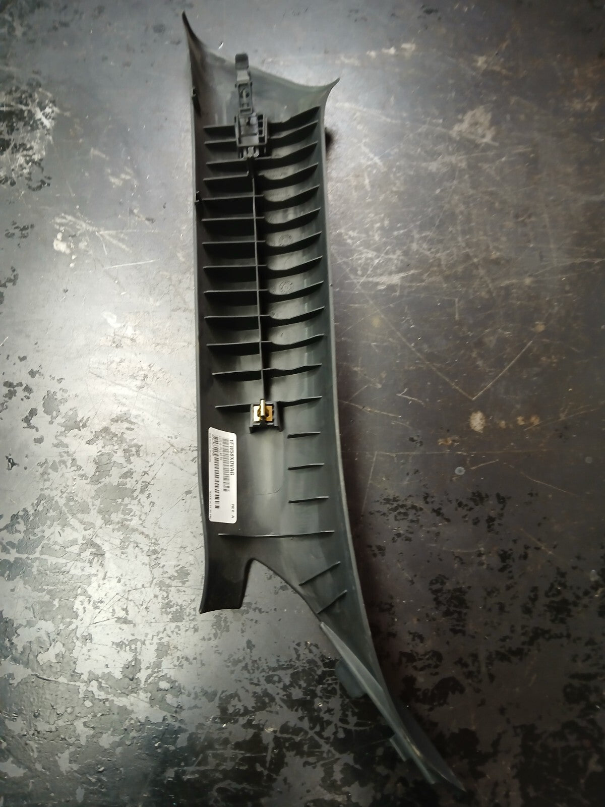 2008-2014 Dodge Challenger Passenger RH Windshield Molding A Pillar 1fw58xdvag