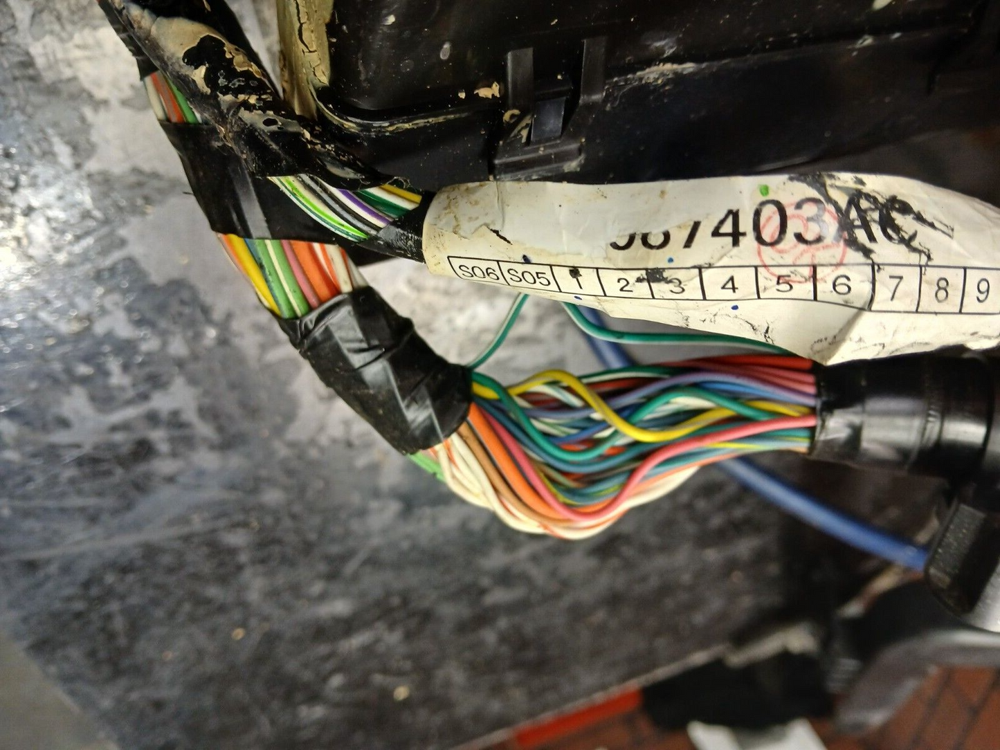2006 Chrysler 300C SRT-8 5.7L 6.1L Full Body Harness Fuse Box 89K 05087403ac