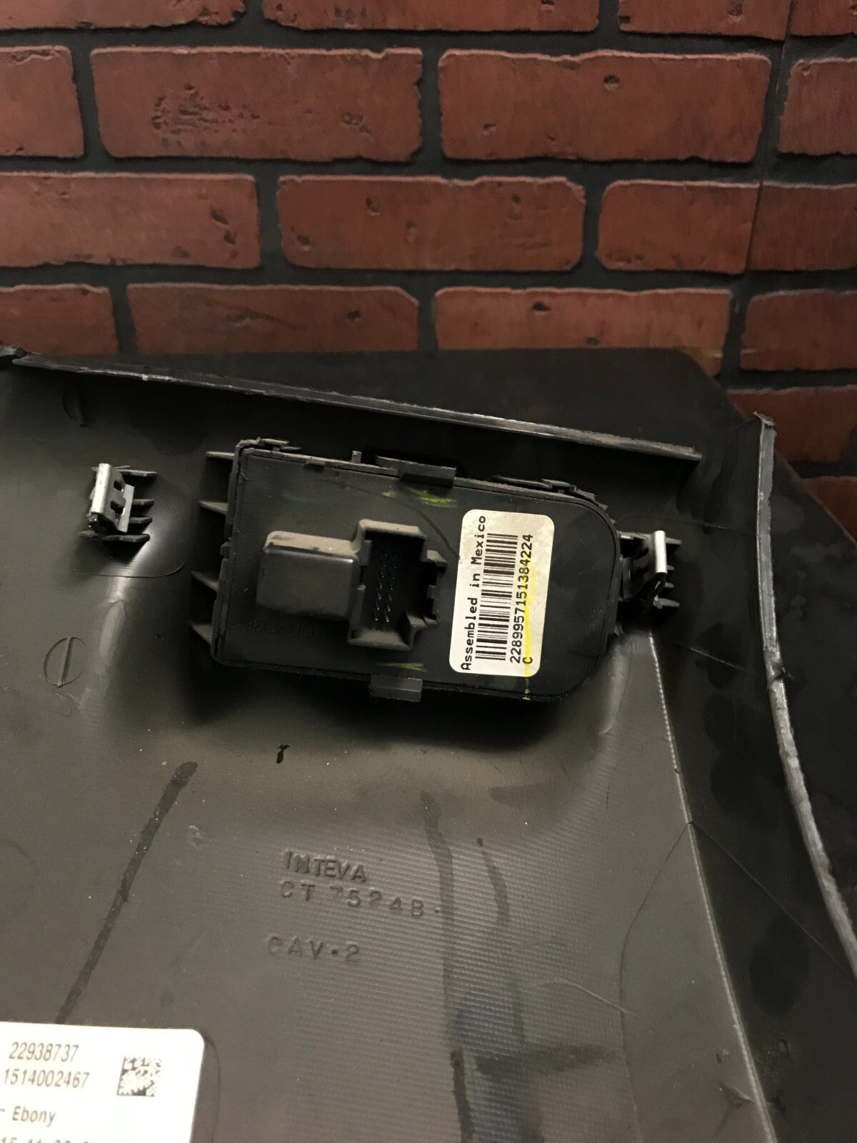 2007-2019 GM Lower Knee Bolster Steering Column Cover Panel 22938737