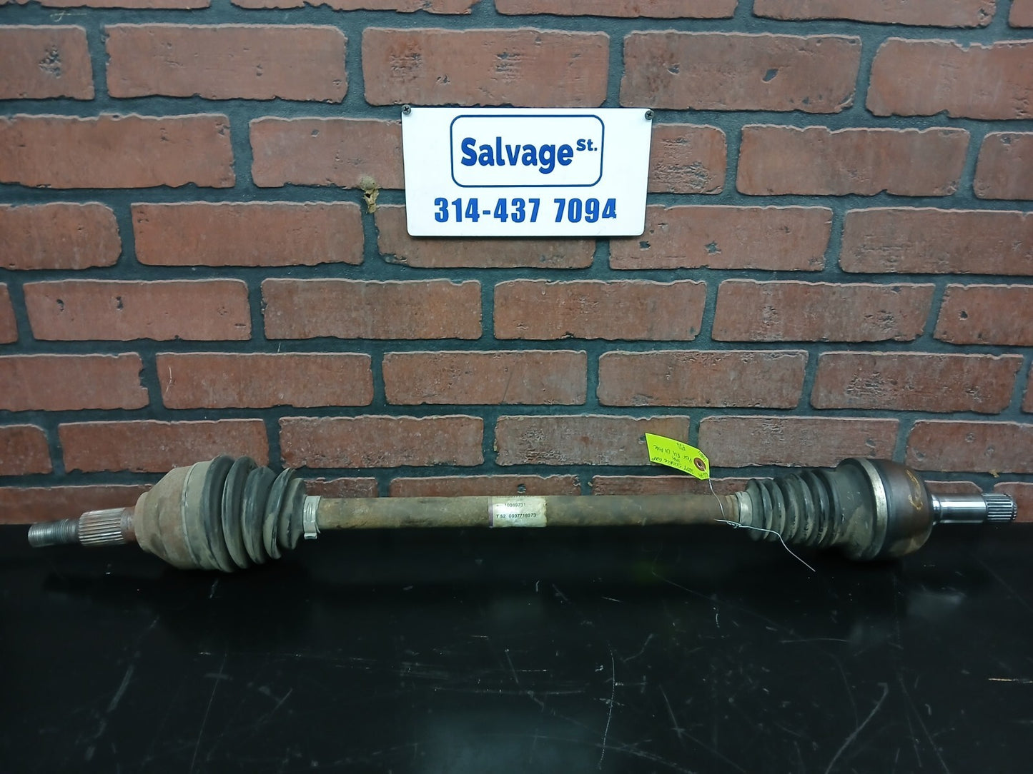 2006-2009 Pontiac Solstice GXP Rear Passenger RH Side CV Axle Shaft 15895132