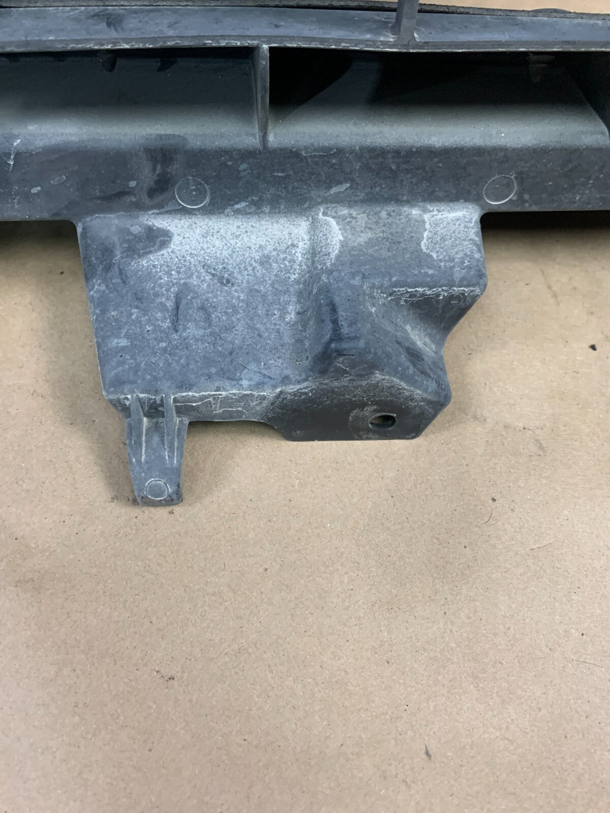 2015-2019 DODGE RAM 1500 5.7 Active Air Shutter Classic Style OEM Missing Slats