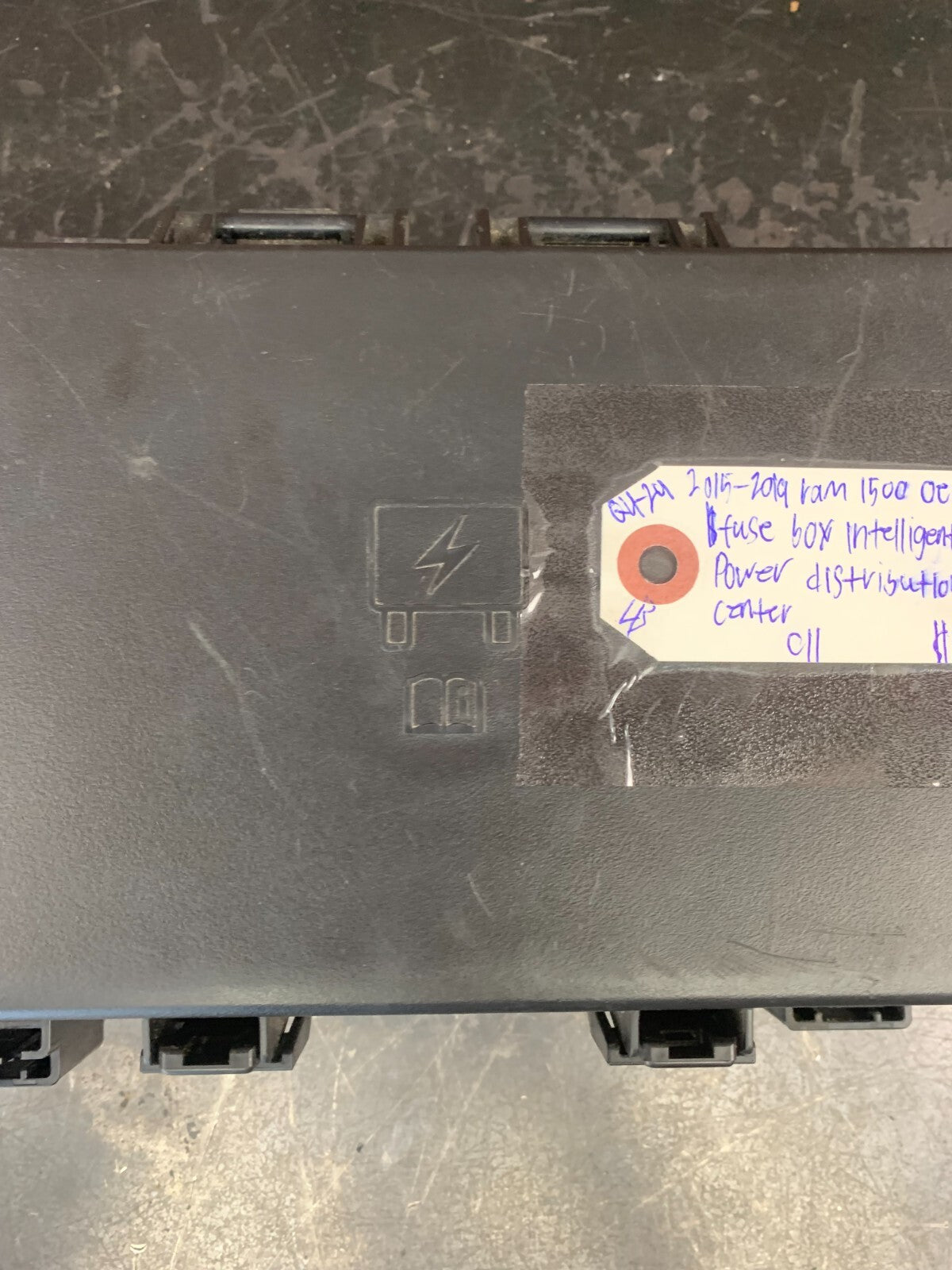 2015 RAM 1500 OEM FUSE BOX INTELLIGENT POWER DISTRIBUTION CENTER 68243263AC