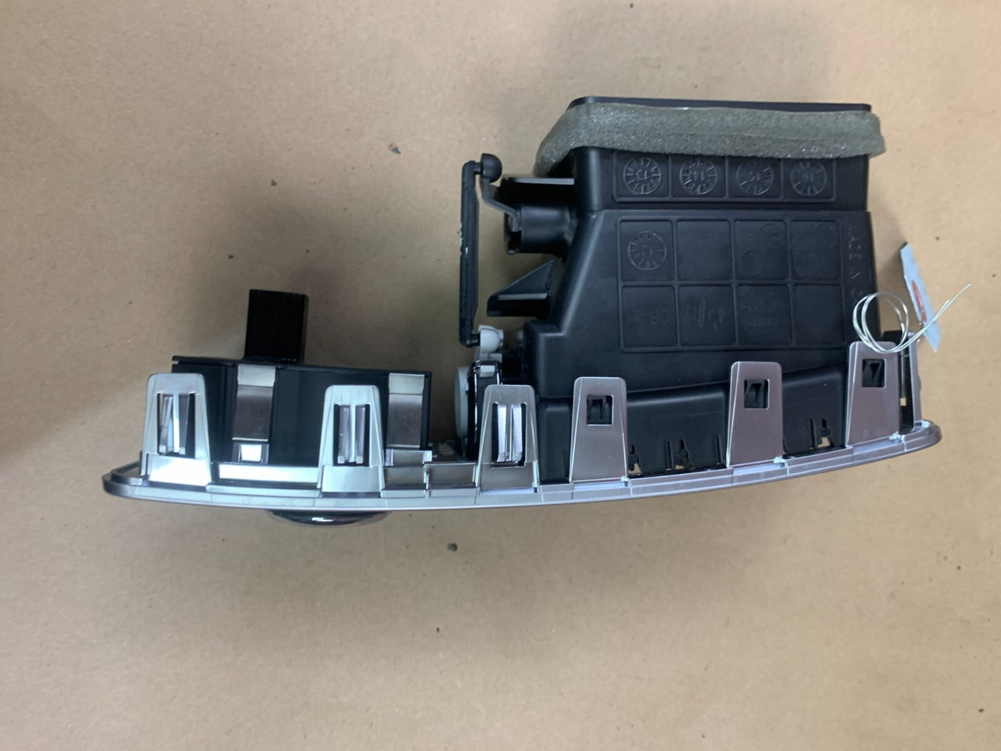 2013-2018 DODGE RAM 1500 HEADLIGHT SWITCH LEFT DRIVER DASH VENT OEM 1WP28DX9AC