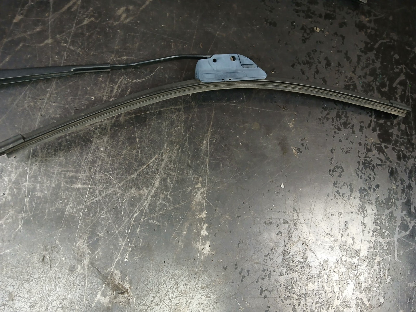 2005-2010 Jeep Grand Cherokee Front LH & RH Windshield Wiper Blade Arm Set