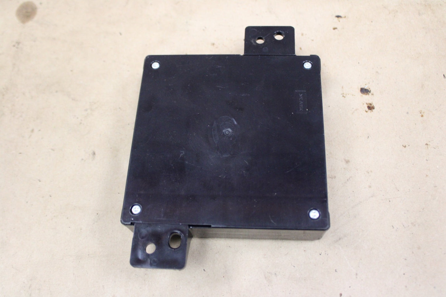2011-2014 Dodge Challenger SRT8 Passive Entry Receiver Control Module 68065943AD
