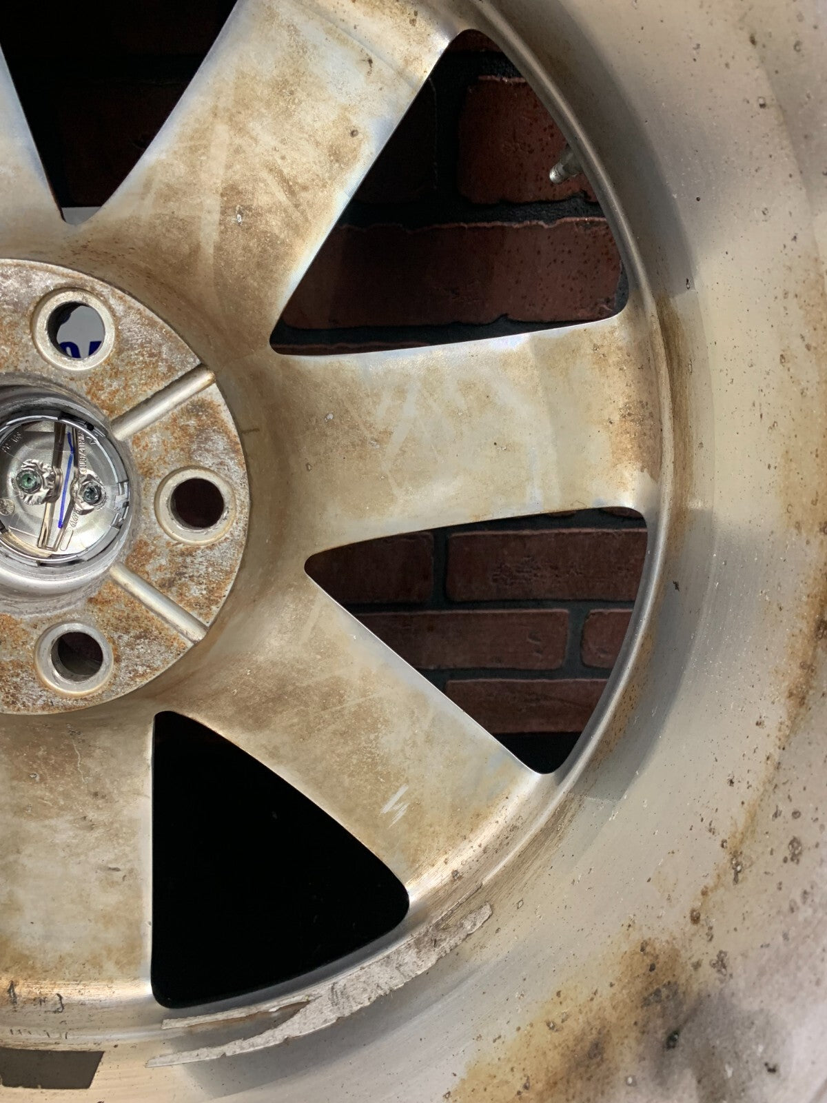 2005-2023 CHRYSLER 300 SRT8 WHEEL 7 SPOKE SILVER OEM USED, NO CURB RASH!