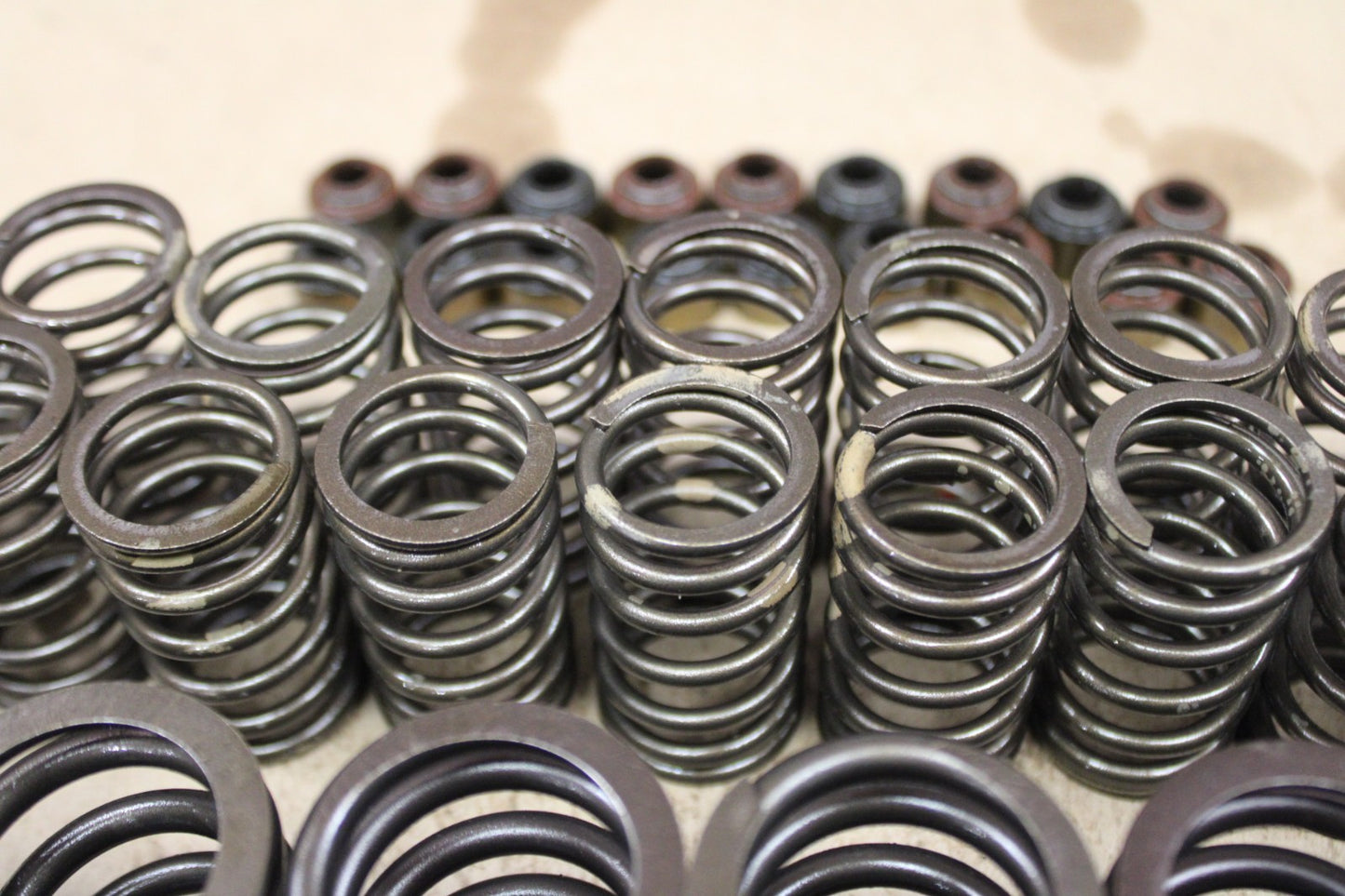 Gen 2 1992-2002 Dodge Viper V10 8.0L GTS R/T-10 Dual Valve Spring Seal Full Set