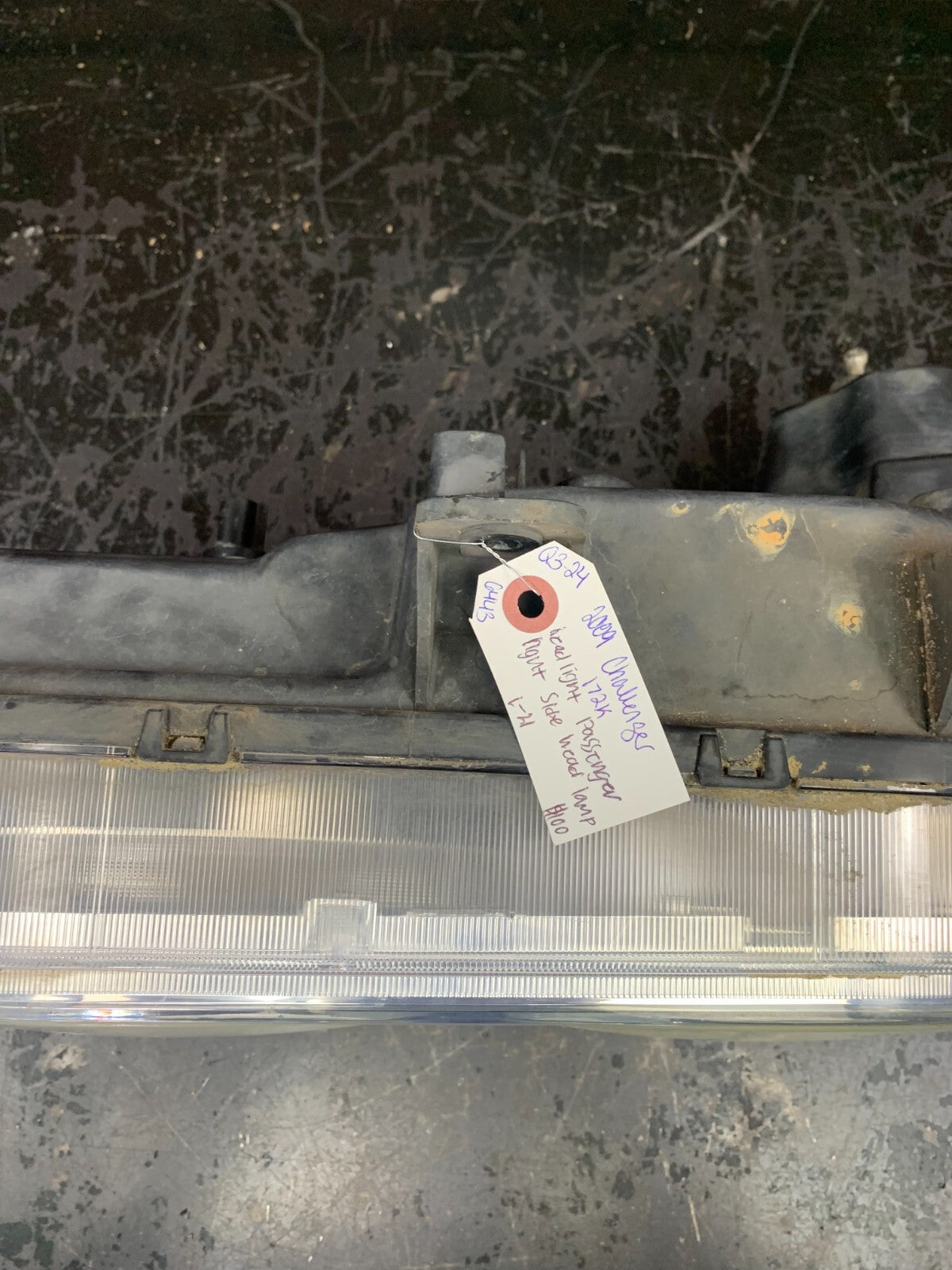 2008-2014 Dodge Challenger Headlight Passenger Right Side Head Lamp 00039293