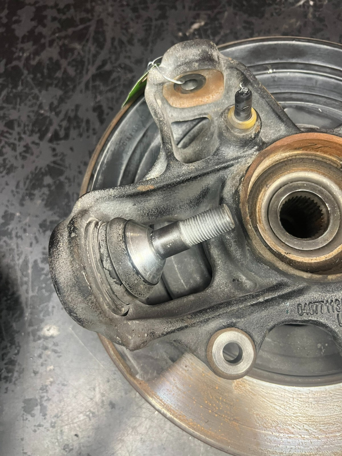 JEEP GRAND CHEROKEE SRT 16-24 OEM REAR LEFT DRIVER WHEEL SPINDLE KNUCKLE HUB